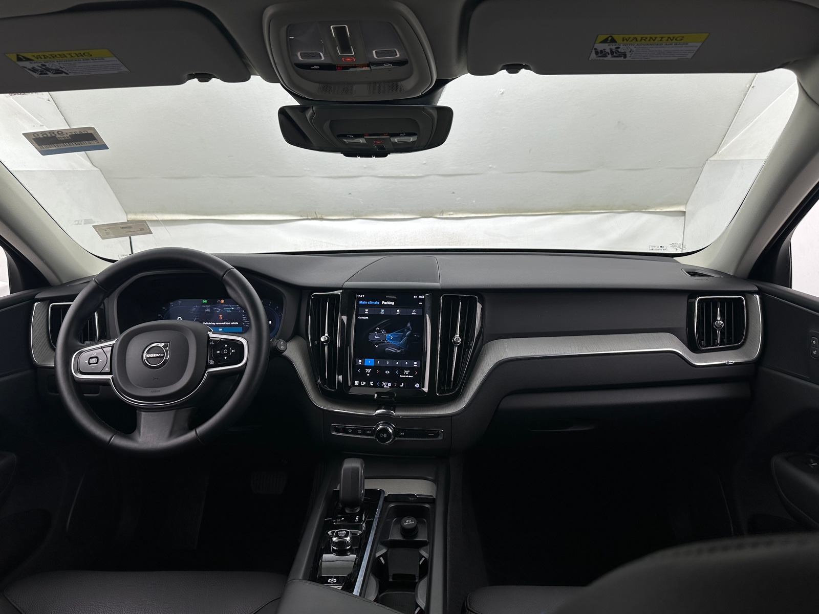 Thumbnail: 2025 Volvo XC60 - 2