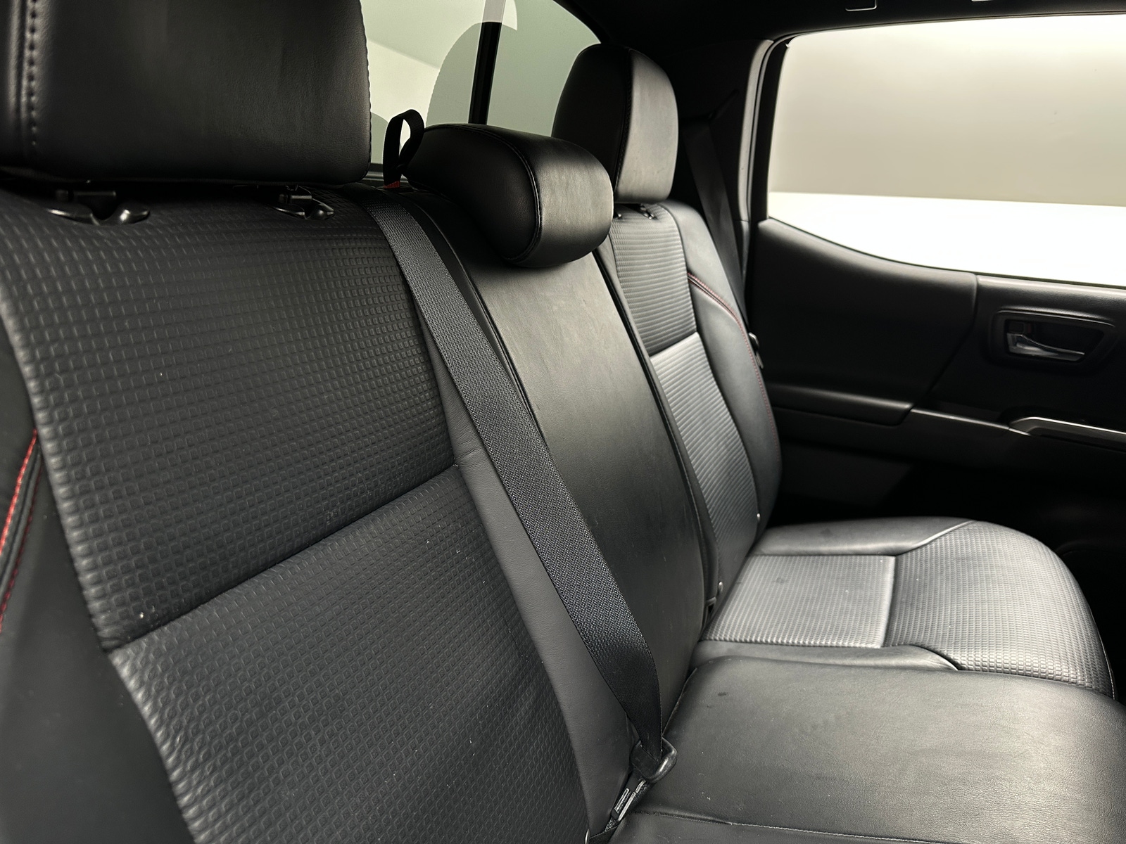 Thumbnail: 2017 Toyota Tacoma - 5