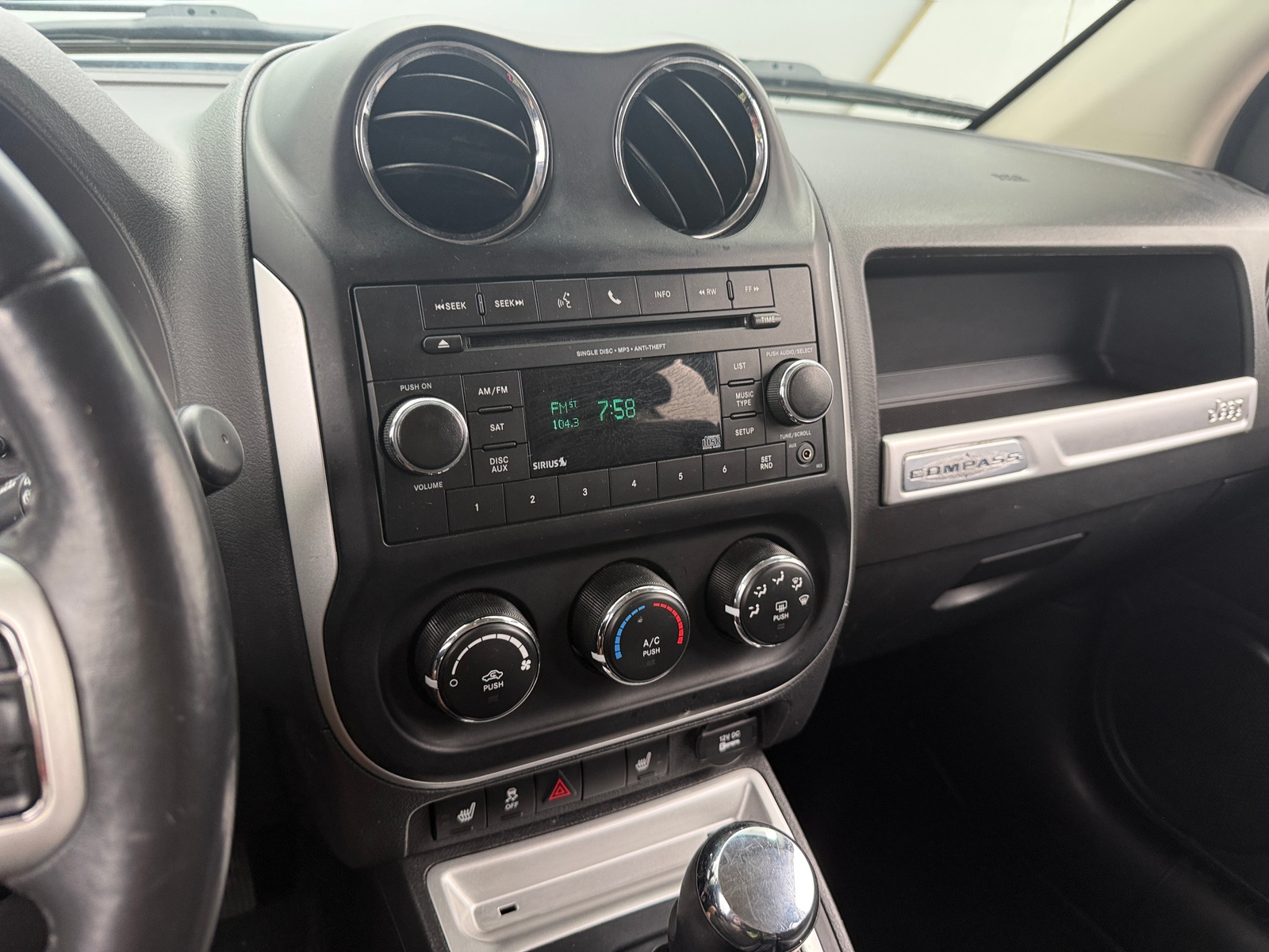 Thumbnail: 2017 Jeep Compass - 4