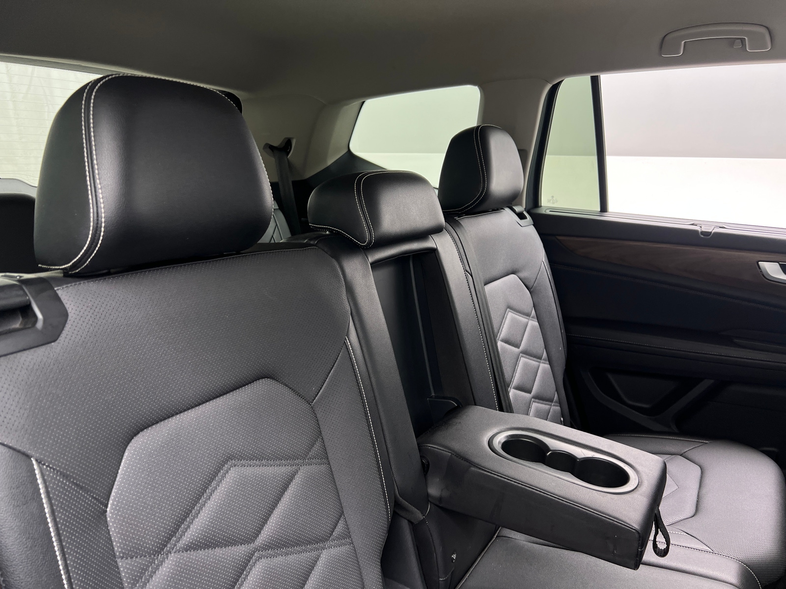 Thumbnail: 2024 Volkswagen Atlas - 5