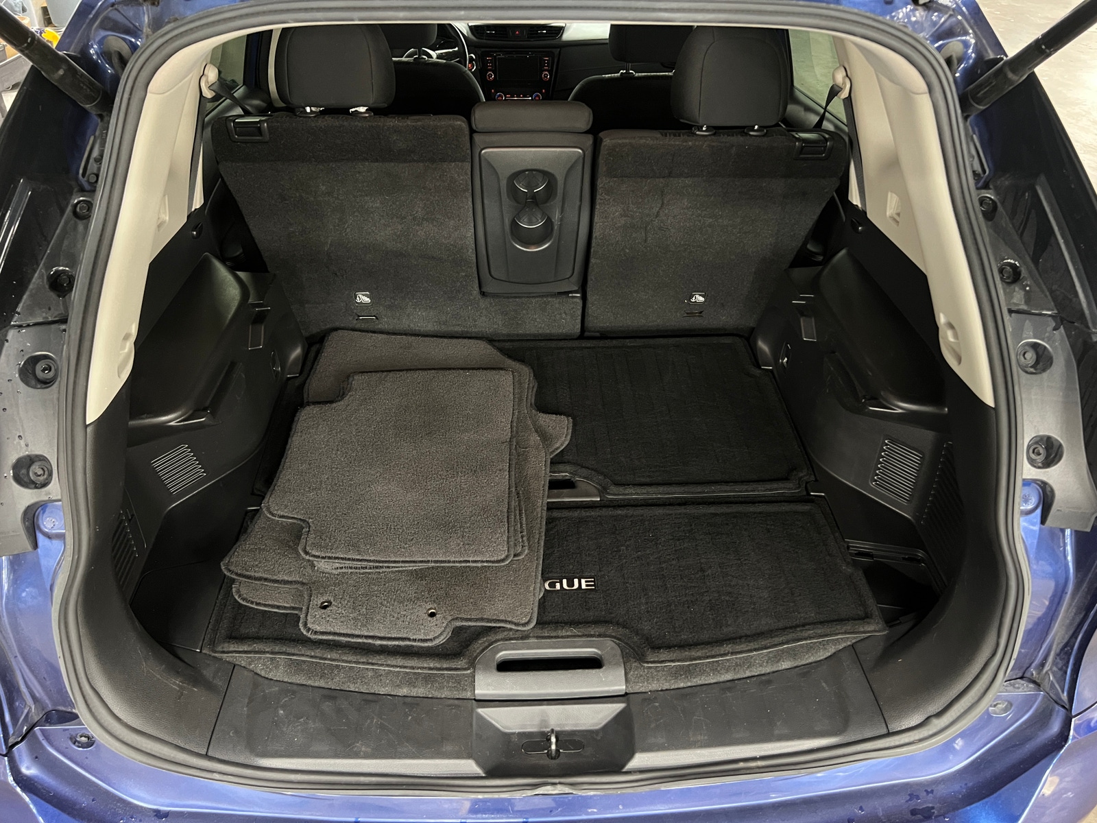 Thumbnail: 2018 Nissan Rogue - 7