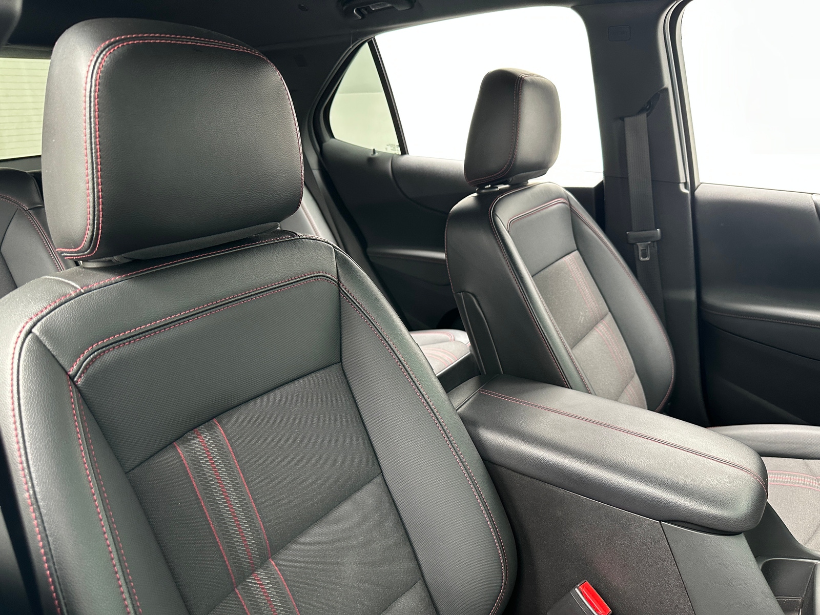 Thumbnail: 2022 Chevrolet Equinox - 2