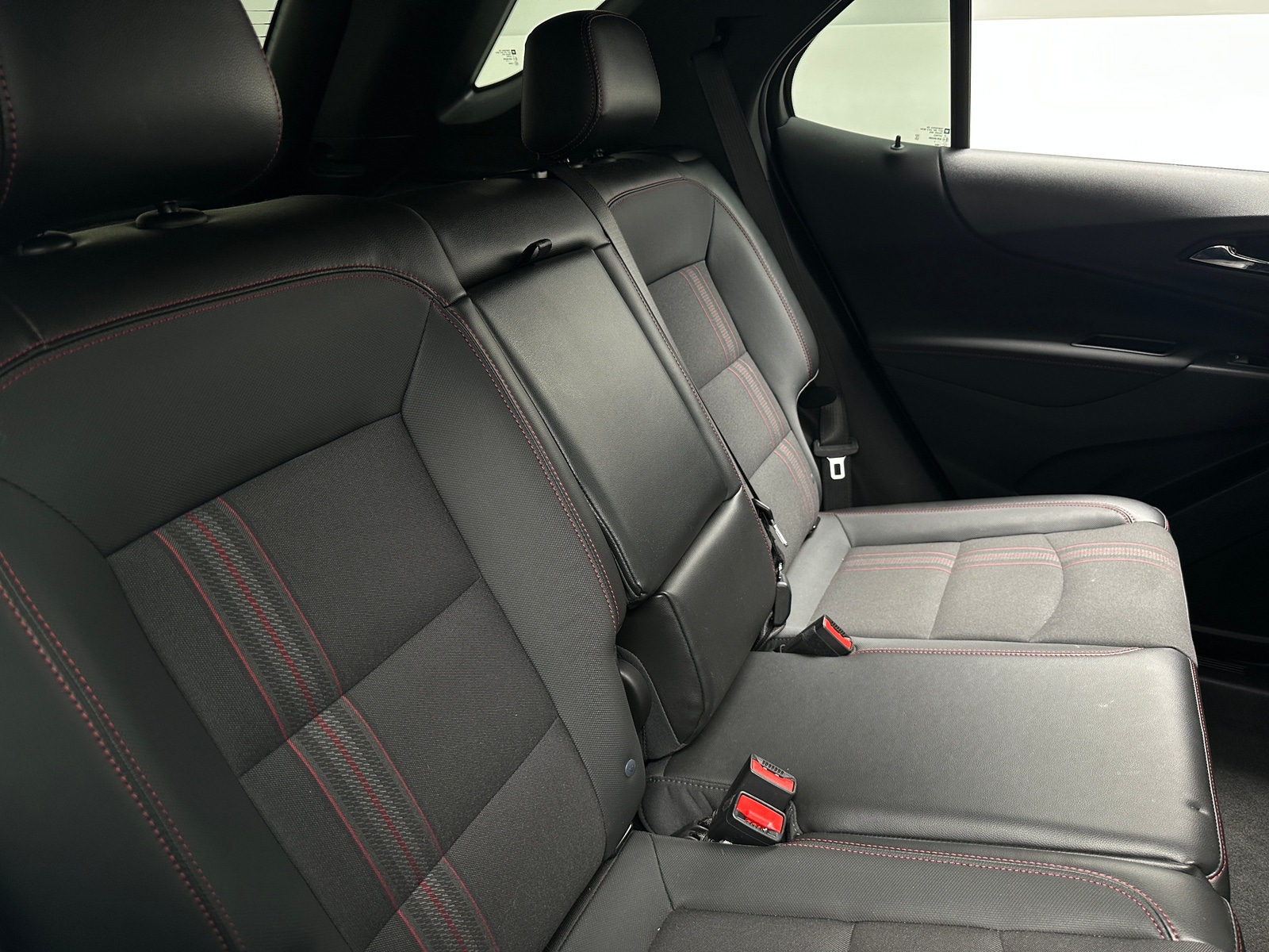 Thumbnail: 2022 Chevrolet Equinox - 6