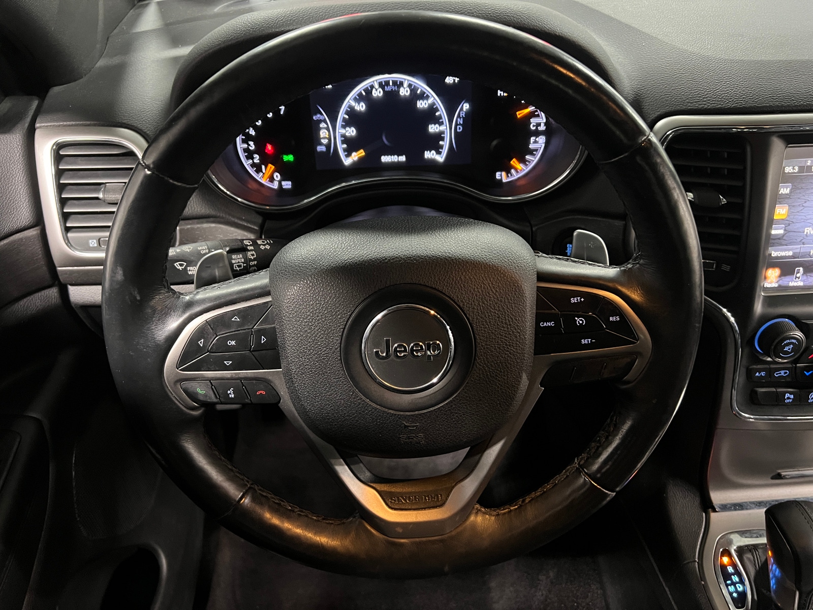 Thumbnail: 2017 Jeep Grand Cherokee - 5