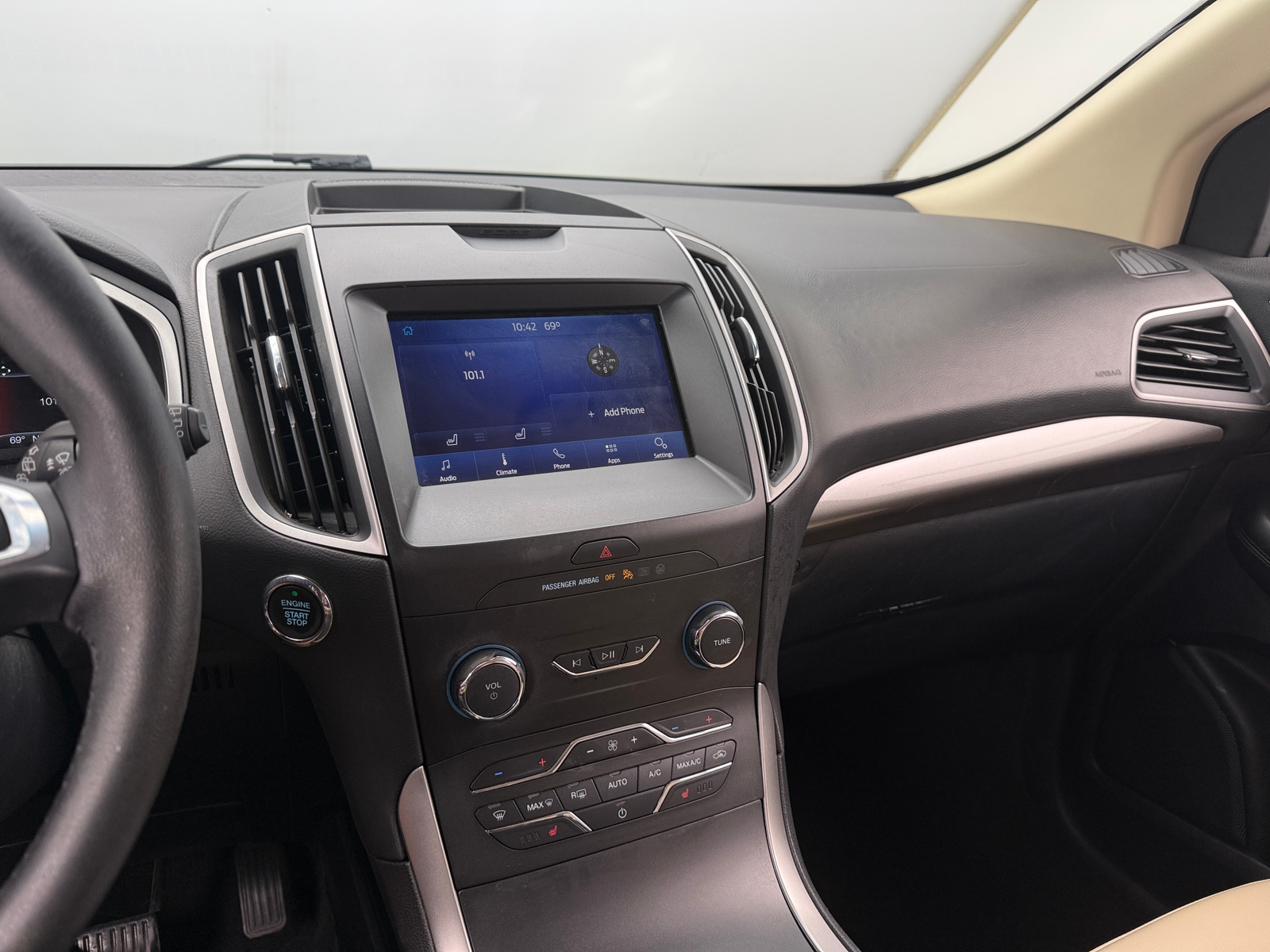 Thumbnail: 2020 Ford Edge - 3