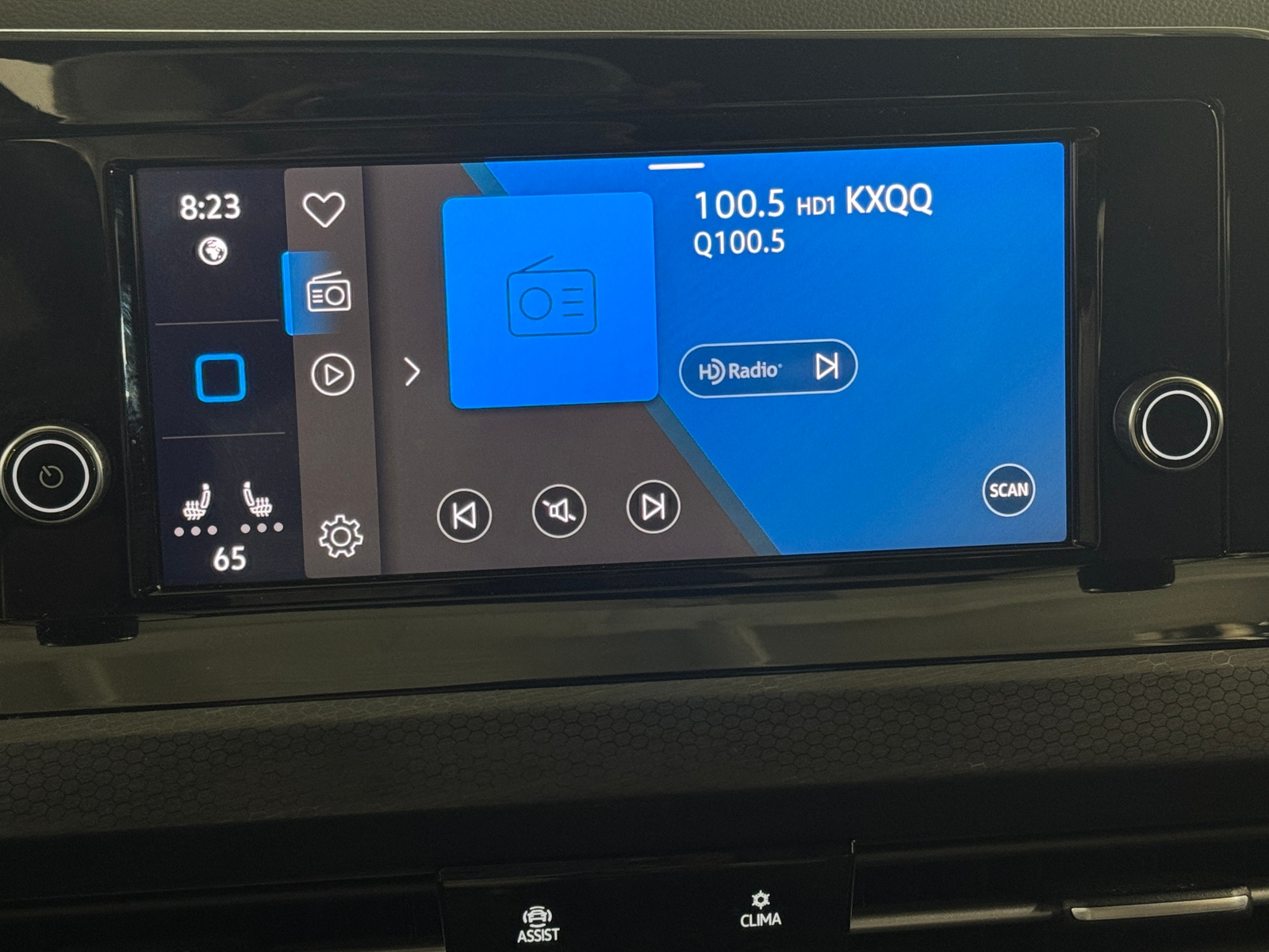 Thumbnail: 2022 Volkswagen Golf - 4