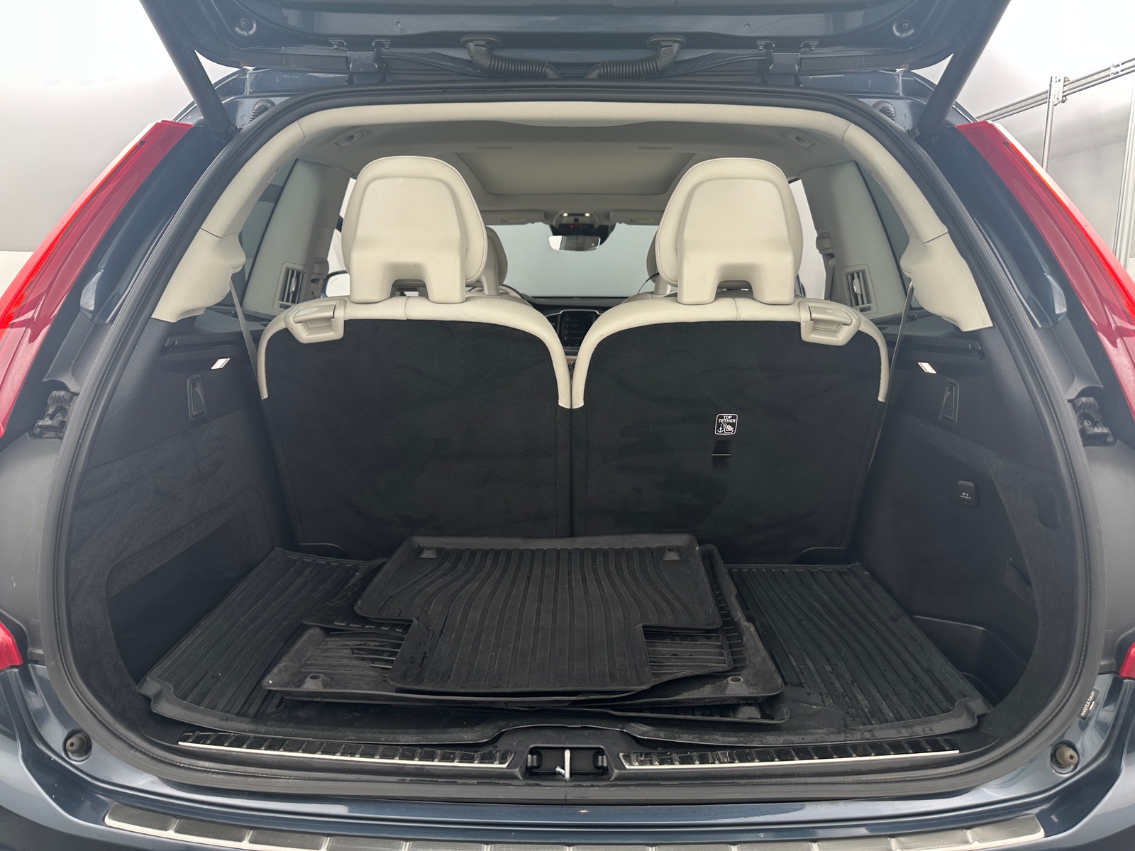 Thumbnail: 2020 Volvo XC90 - 6