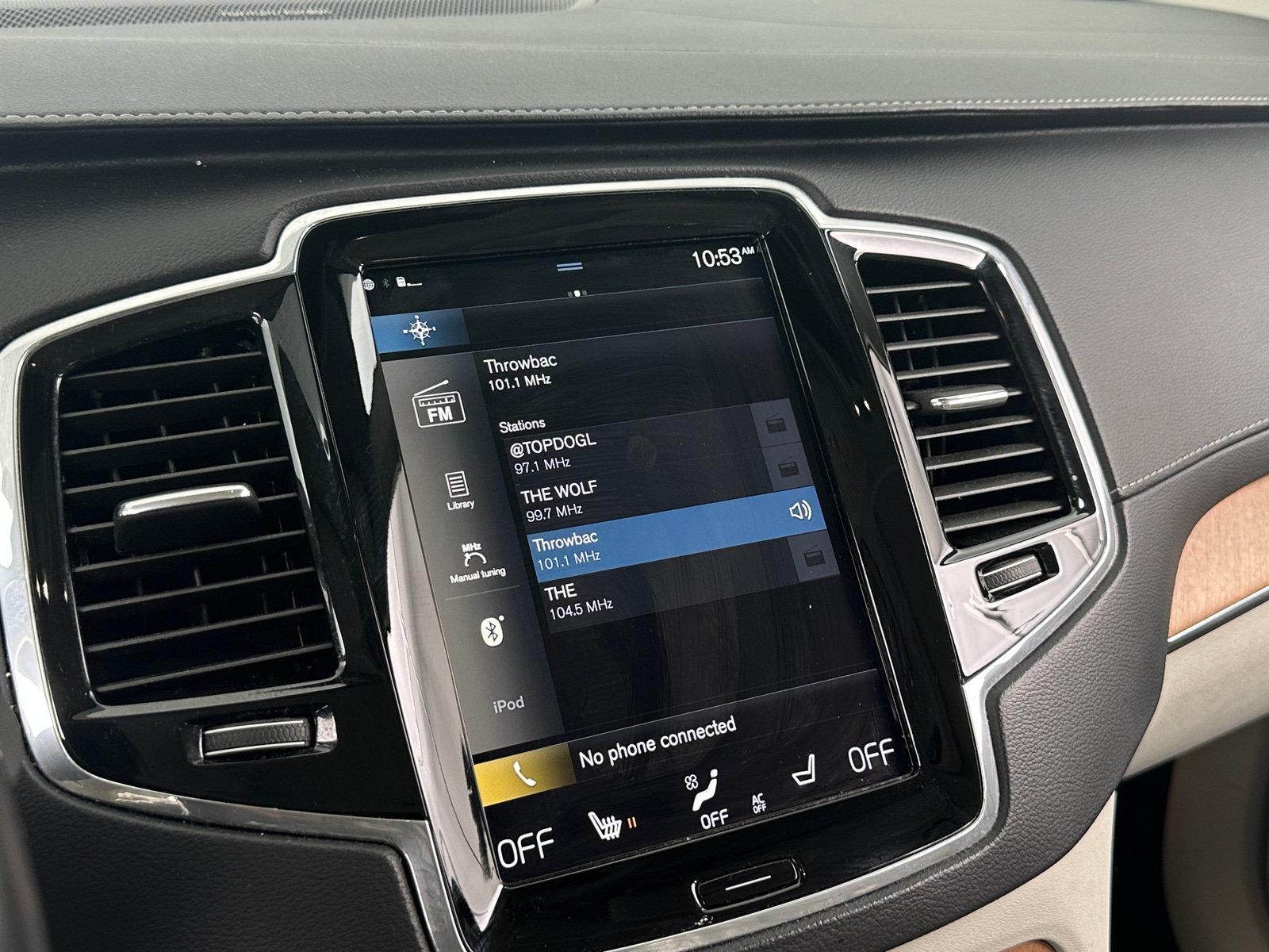 Thumbnail: 2020 Volvo XC90 - 3