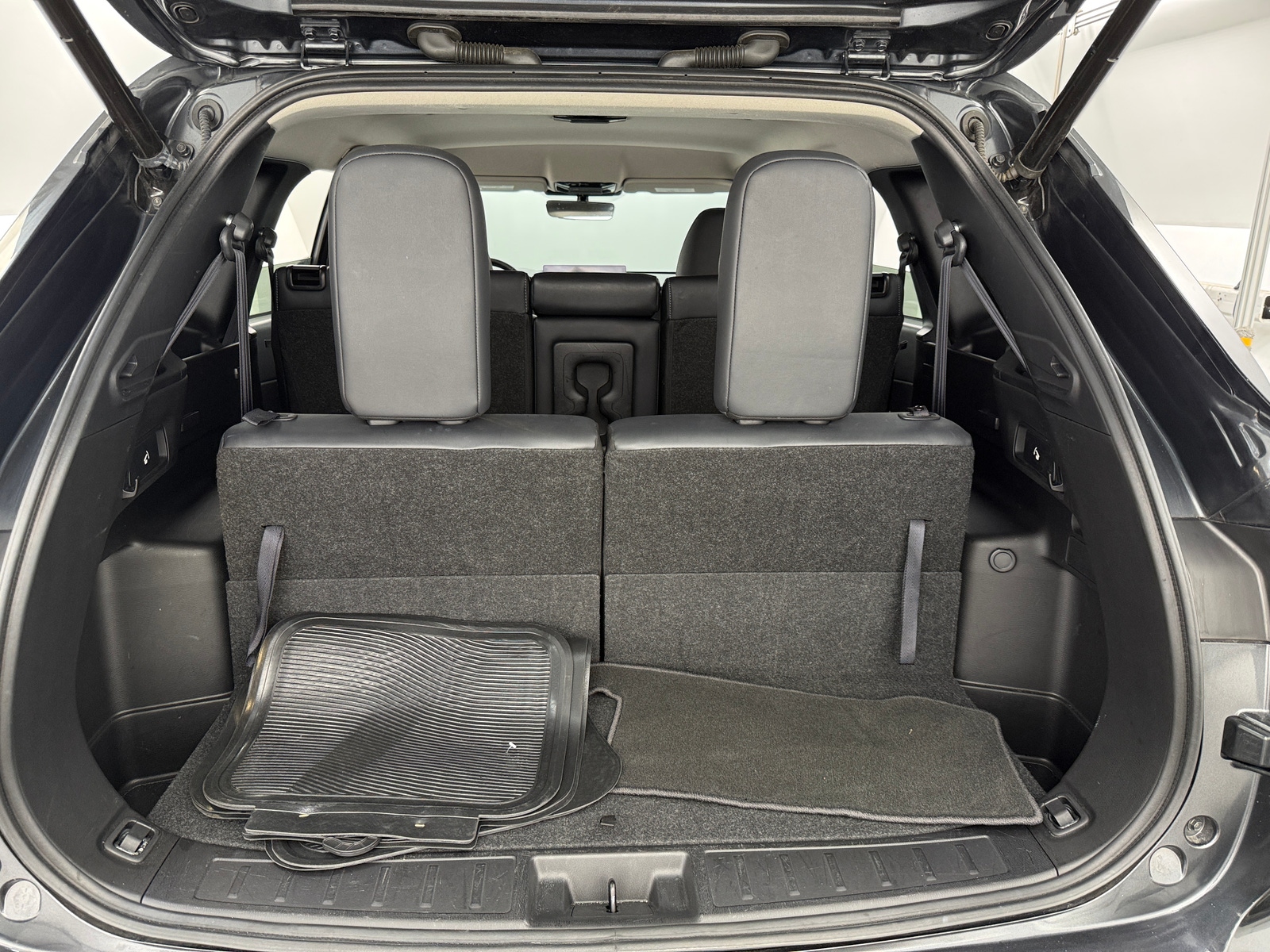 Thumbnail: 2025 Mitsubishi Outlander - 6