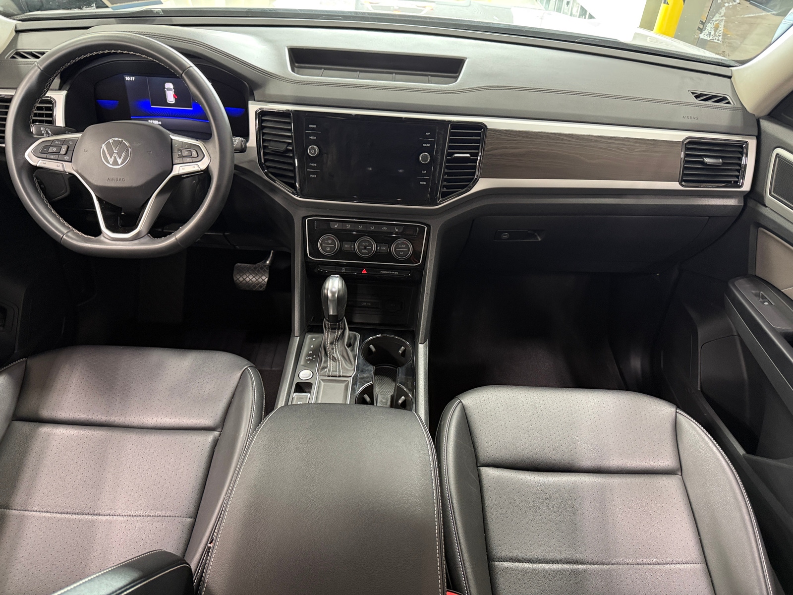 Thumbnail: 2022 Volkswagen Atlas - 2