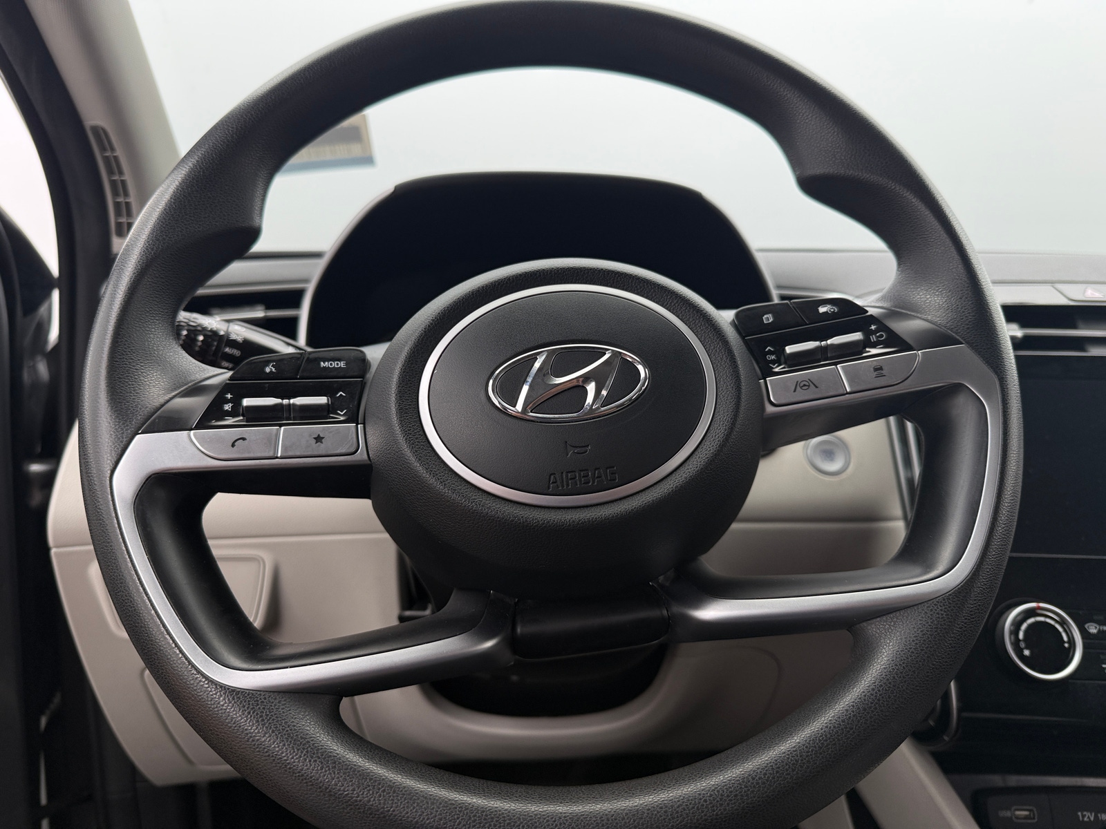 Thumbnail: 2022 Hyundai Tucson - 5