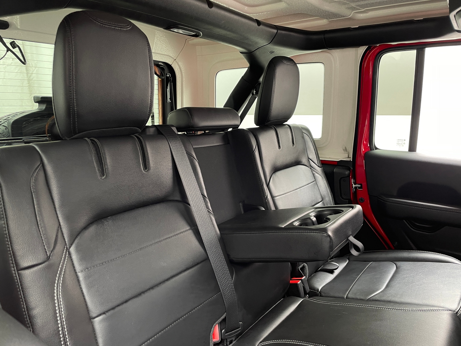 Thumbnail: 2022 Jeep Wrangler - 5