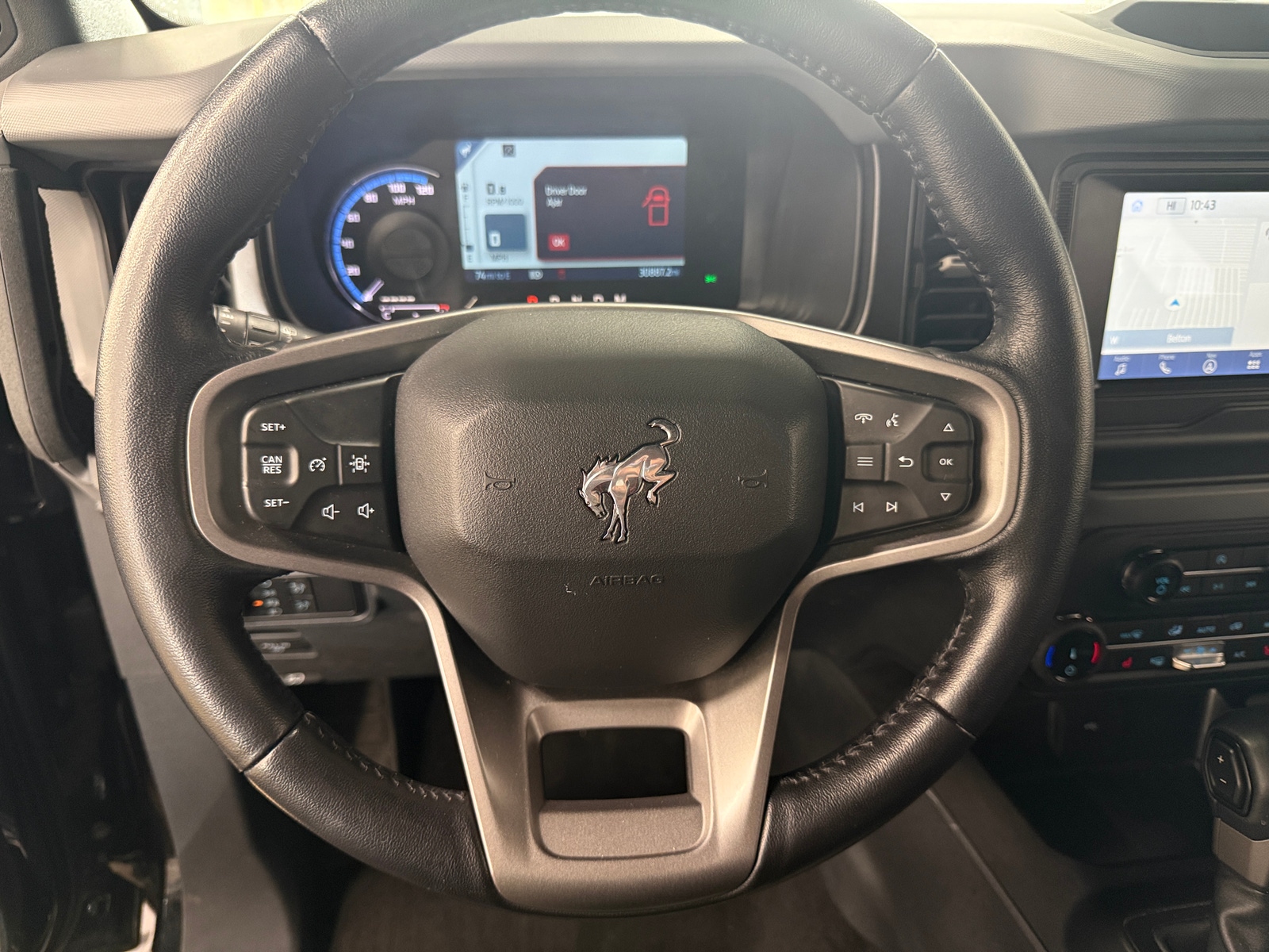 Thumbnail: 2022 Ford Bronco - 5