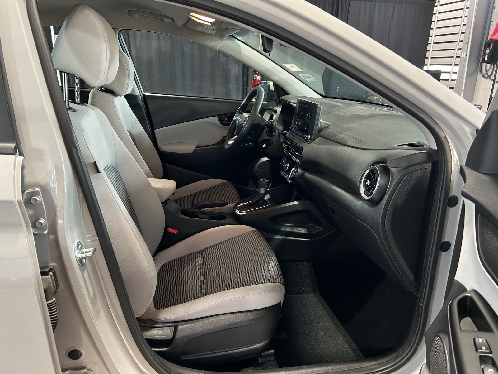 Thumbnail: 2023 Hyundai Kona - 2