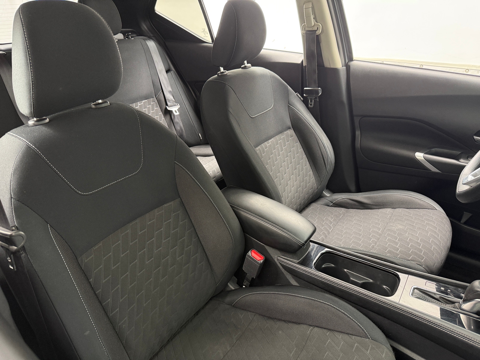 Thumbnail: 2023 Nissan Kicks - 2