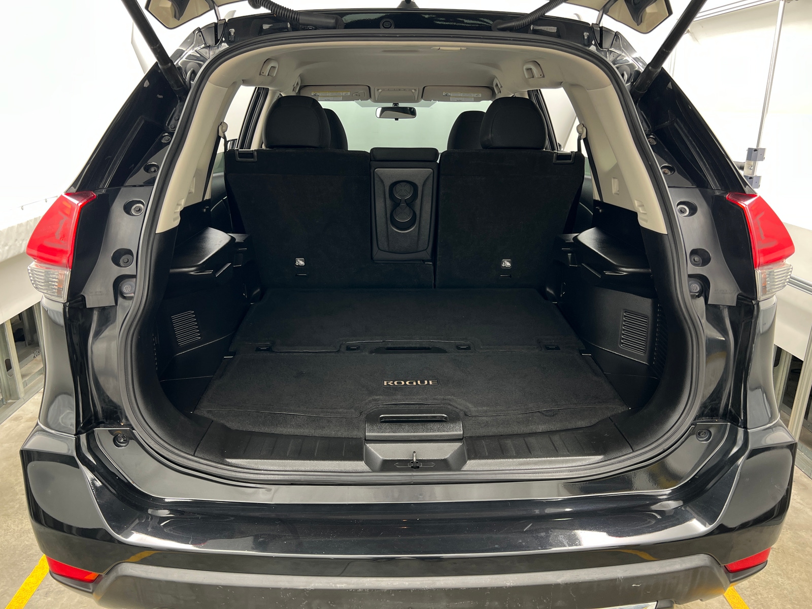 Thumbnail: 2018 Nissan Rogue - 7