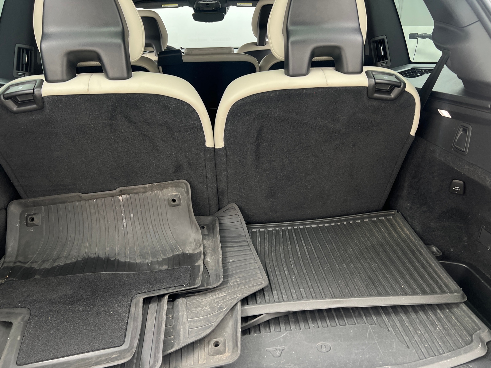 Thumbnail: 2022 Volvo XC90 - 6