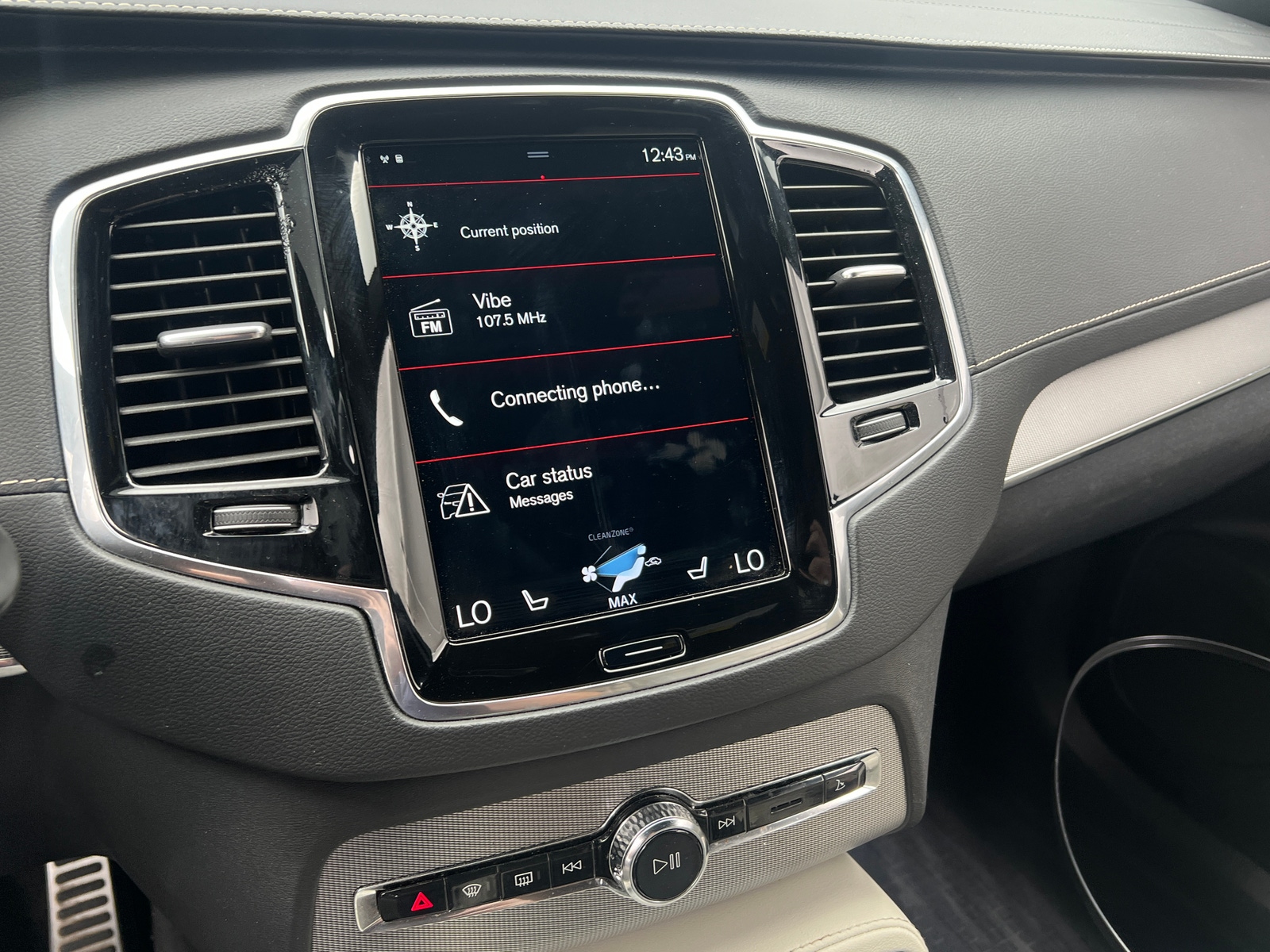 Thumbnail: 2022 Volvo XC90 - 3