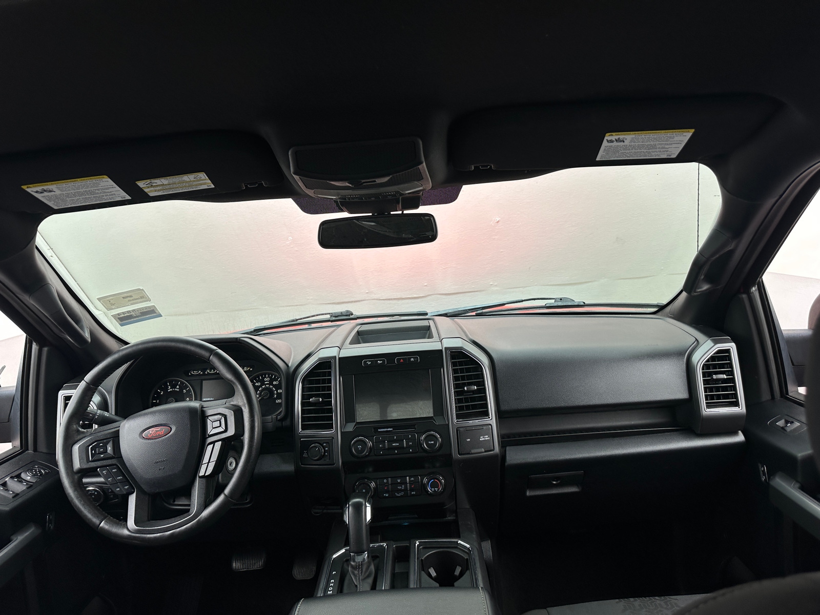 Thumbnail: 2019 Ford Econoline - 3