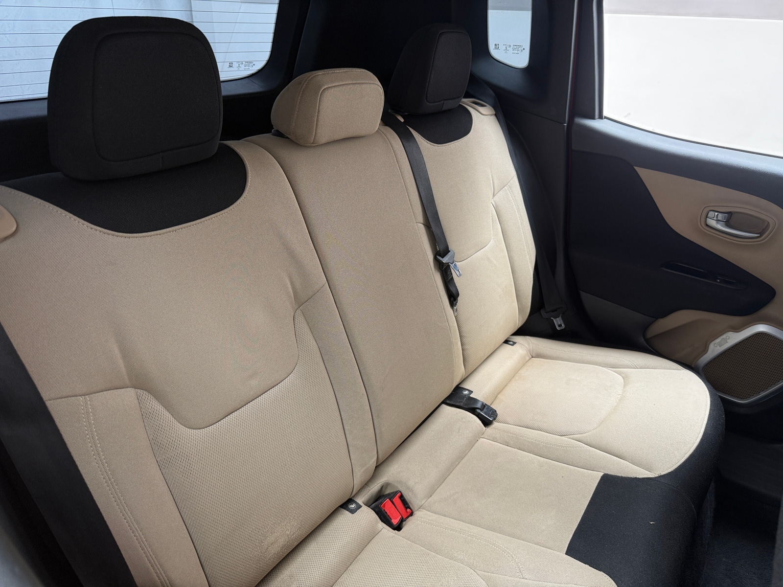 Thumbnail: 2016 Jeep Renegade - 6