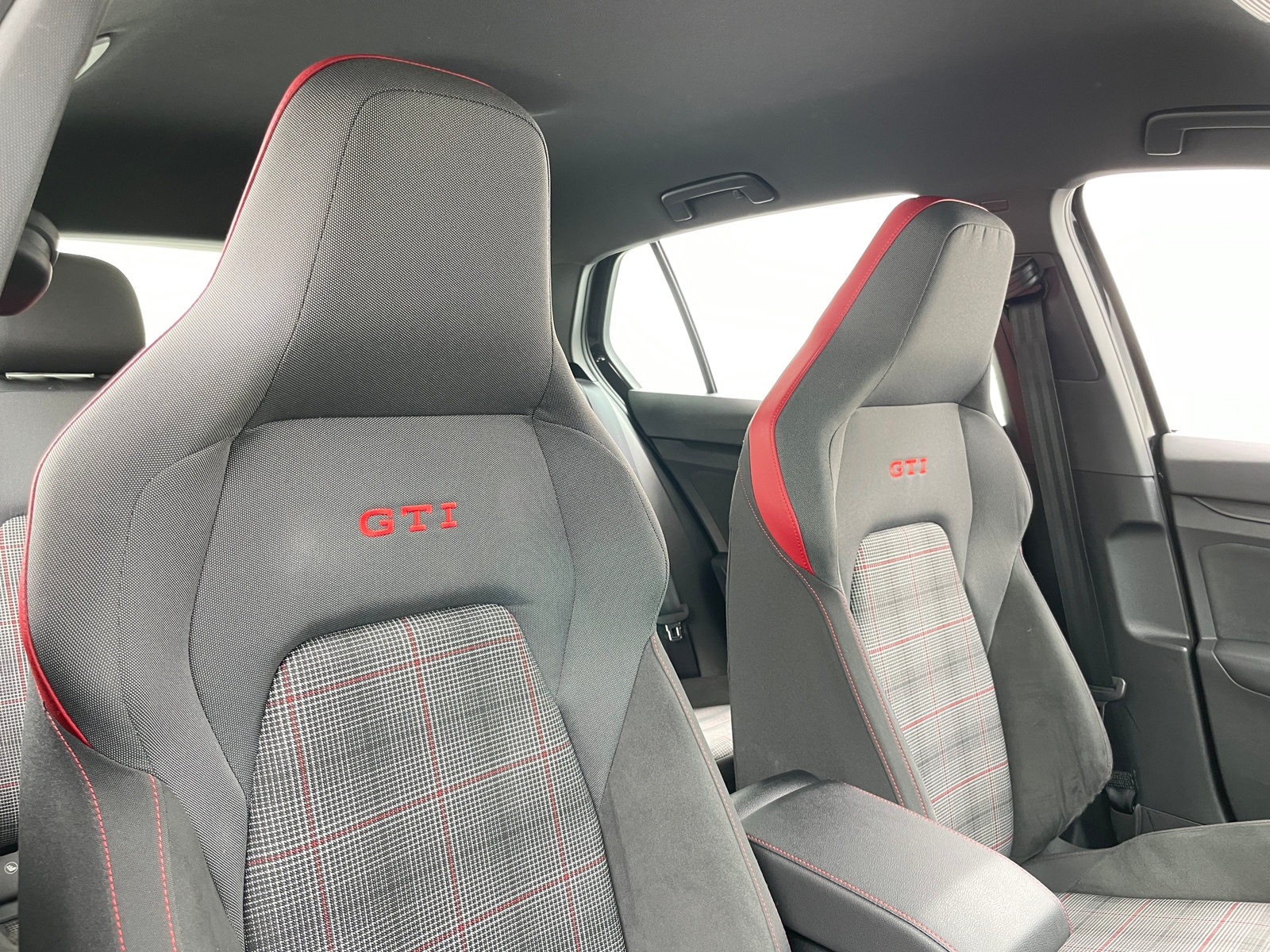 Thumbnail: 2024 Volkswagen Golf - 2