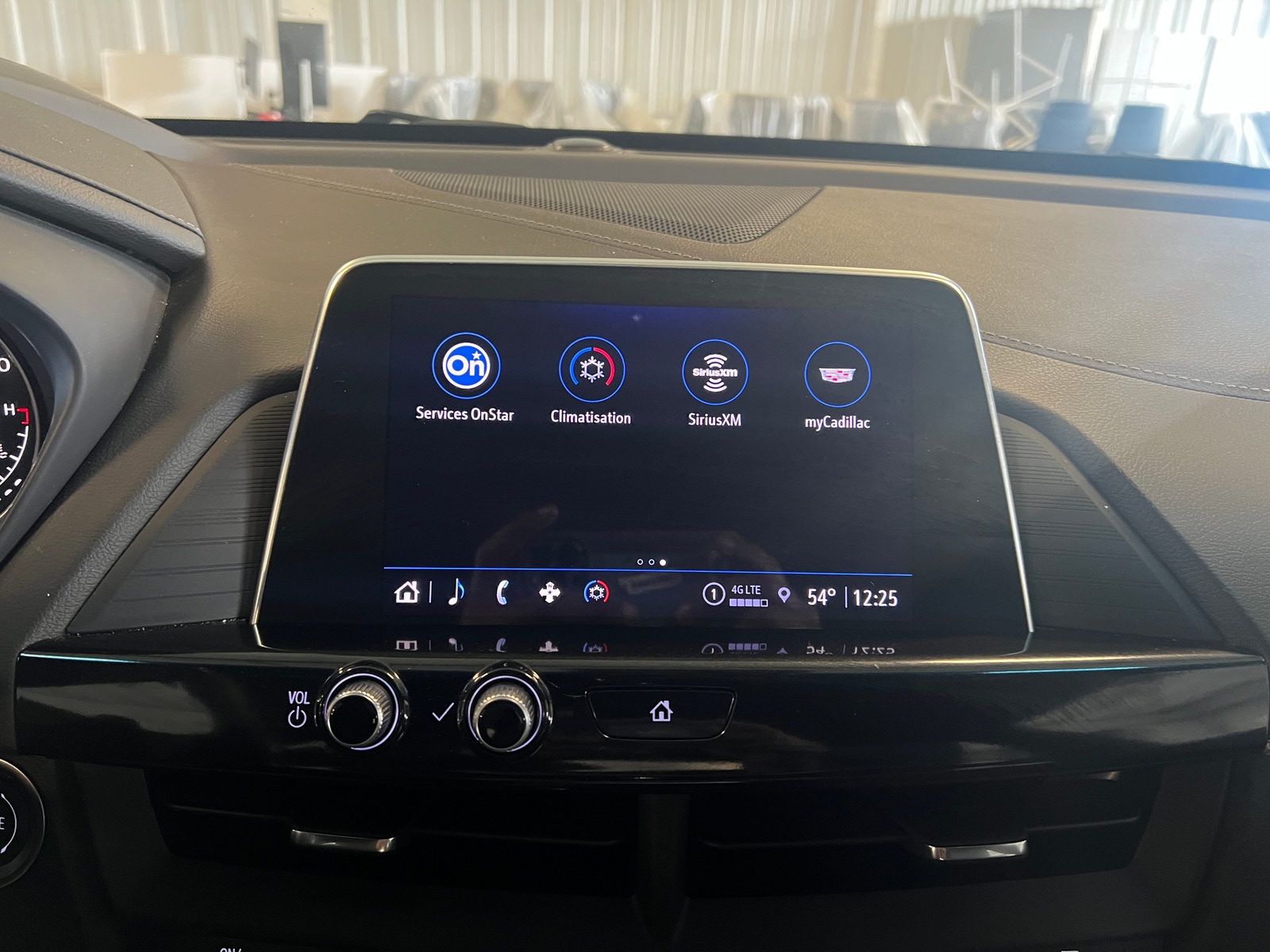 Thumbnail: 2024 Cadillac CT4 - 3