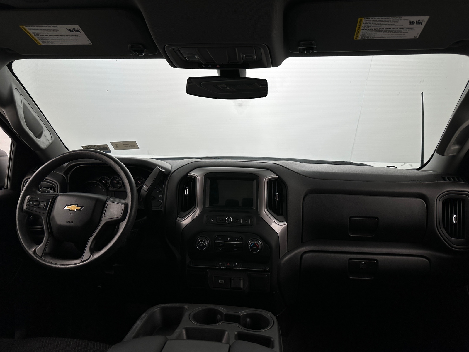 Thumbnail: 2019 Chevrolet Silverado 1500 - 3