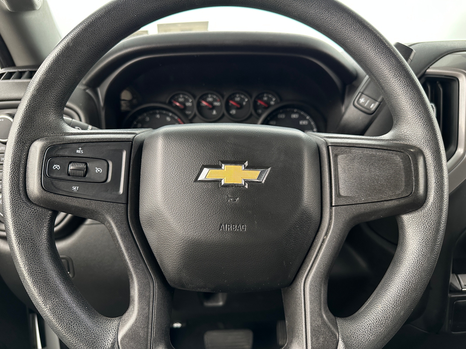 Thumbnail: 2019 Chevrolet Silverado 1500 - 5