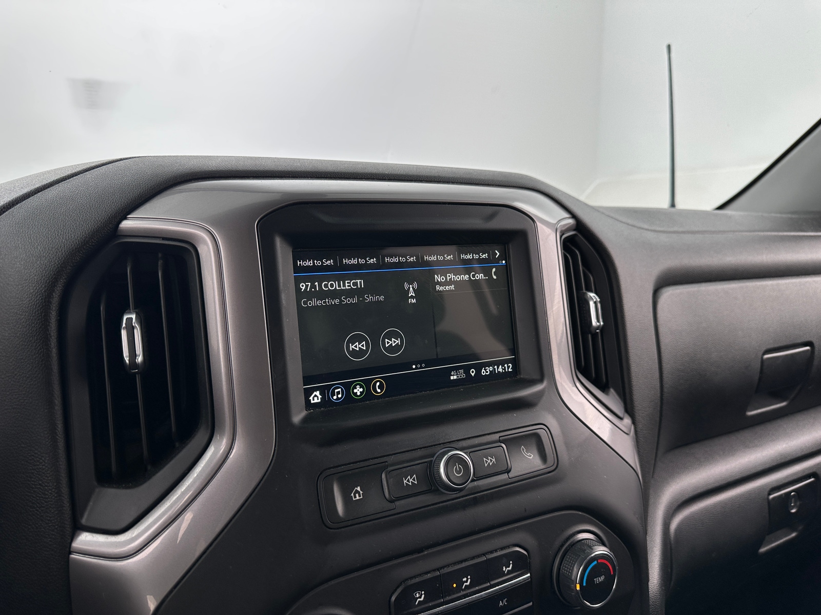 Thumbnail: 2019 Chevrolet Silverado 1500 - 4