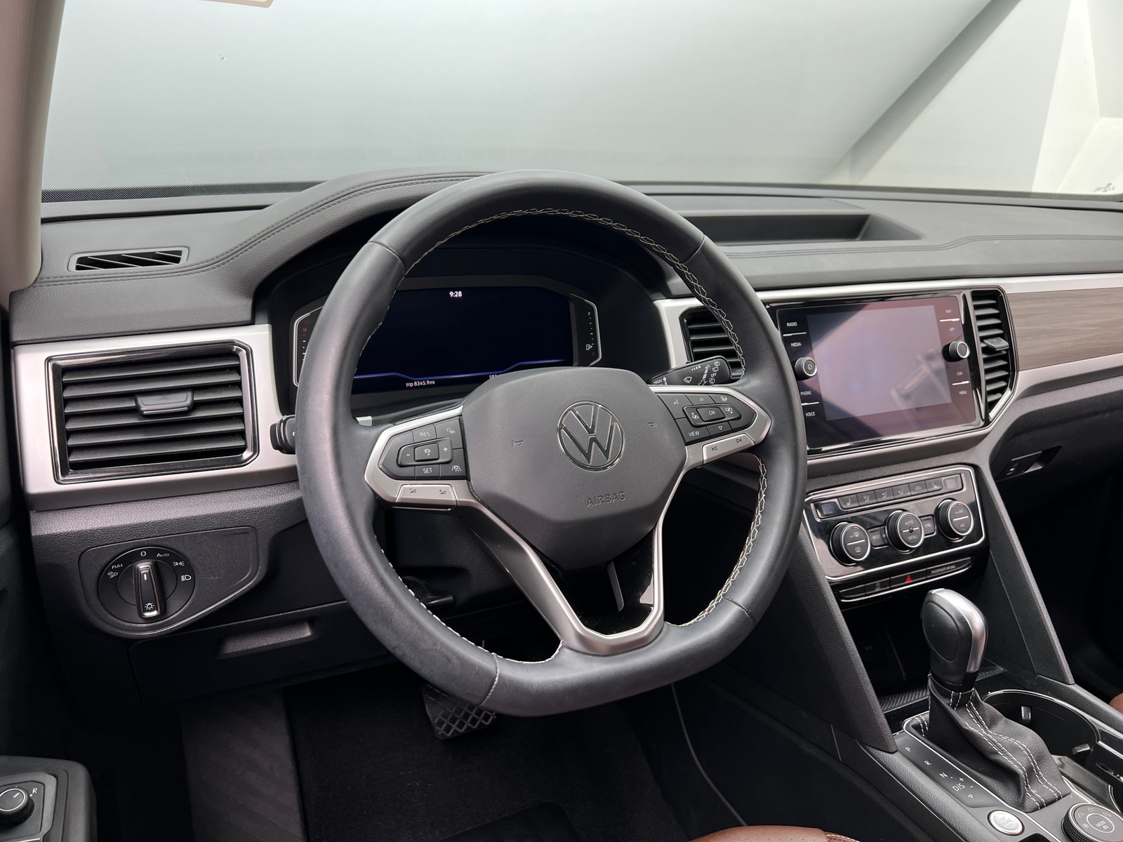 Thumbnail: 2022 Volkswagen Atlas - 4