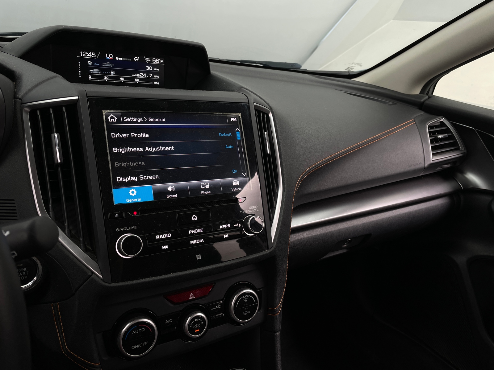 Thumbnail: 2018 Subaru Crosstrek - 3