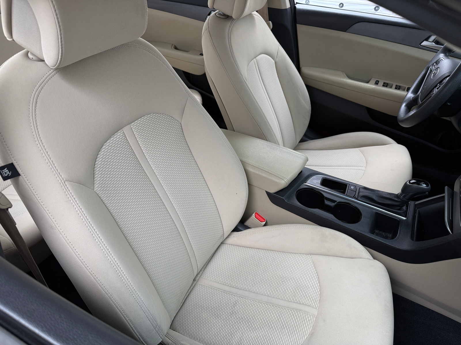 Thumbnail: 2015 Hyundai Sonata - 2