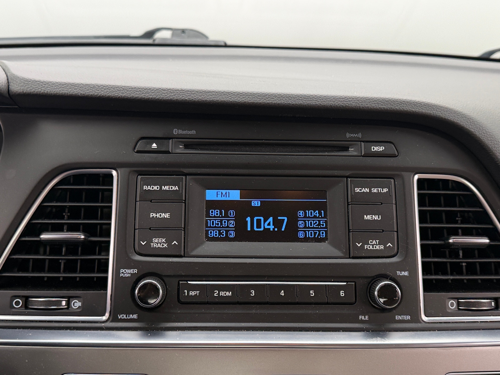 Thumbnail: 2015 Hyundai Sonata - 4