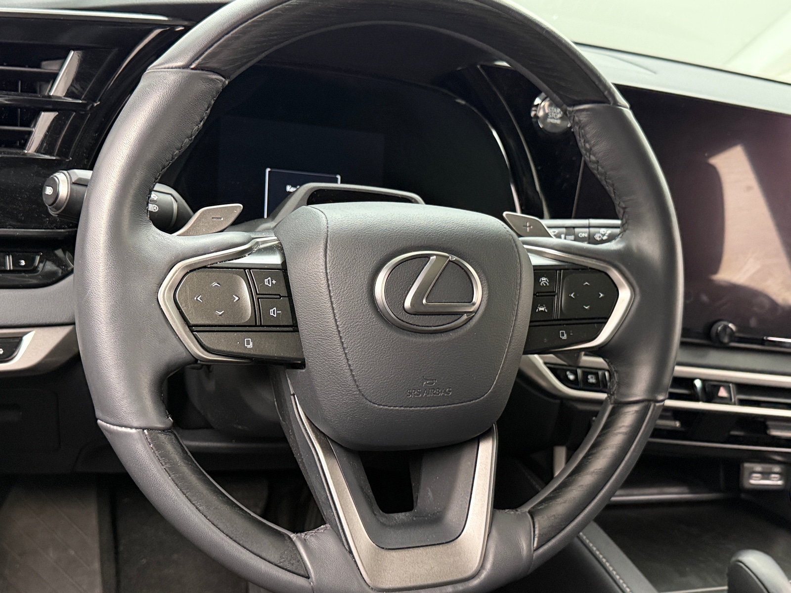 Thumbnail: 2024 Lexus RX - 4