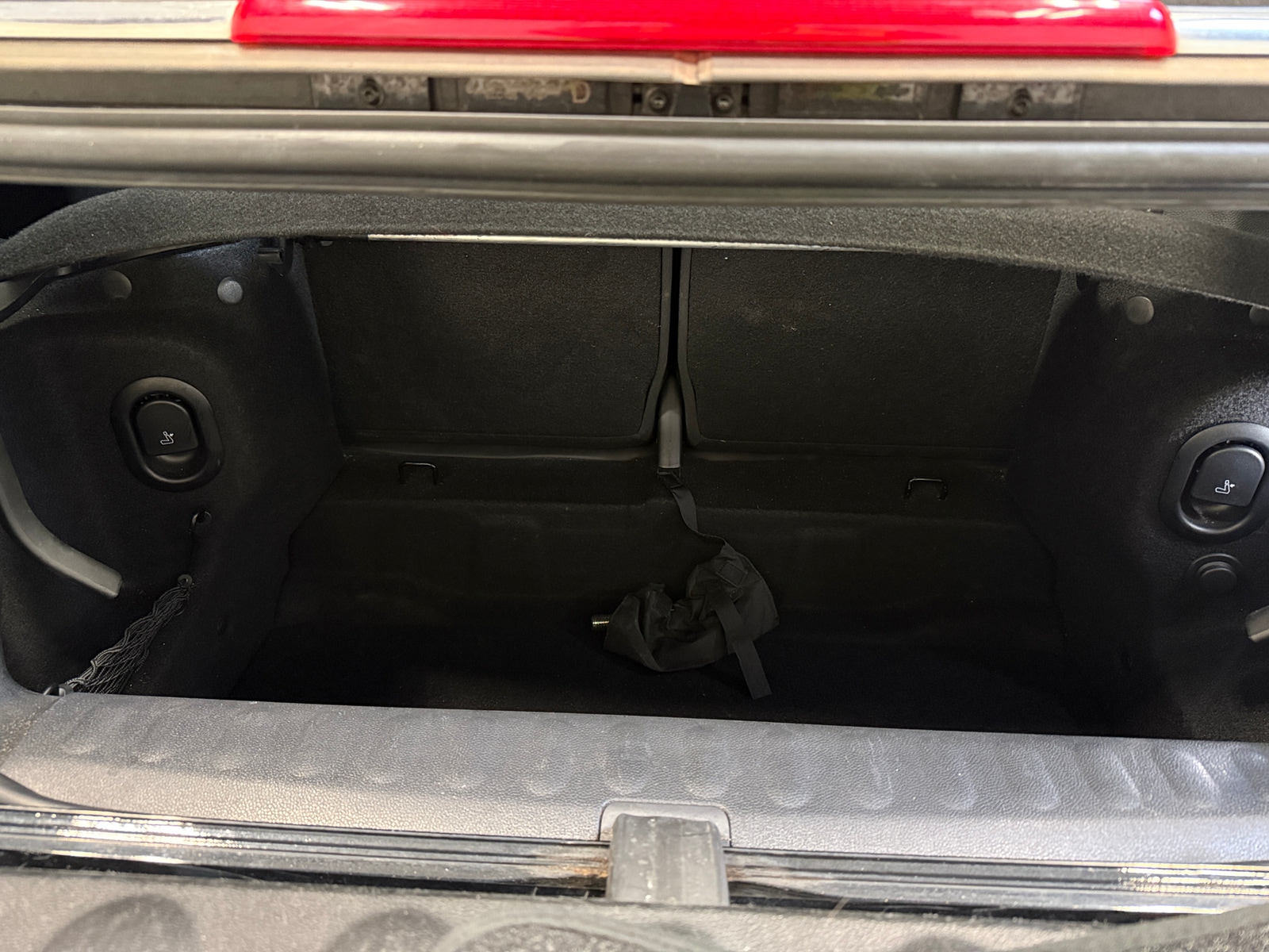 Thumbnail: 2024 MINI Cooper Convertible - 6