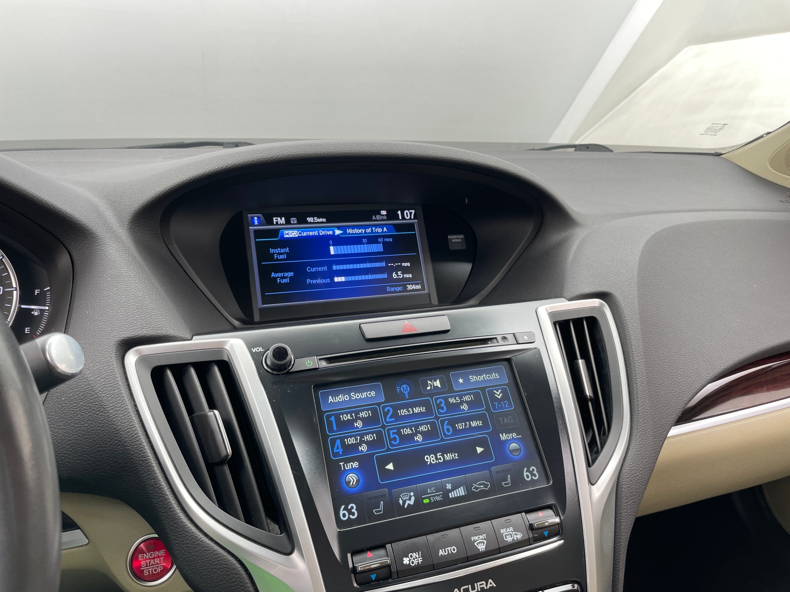 Thumbnail: 2015 Acura TLX - 3