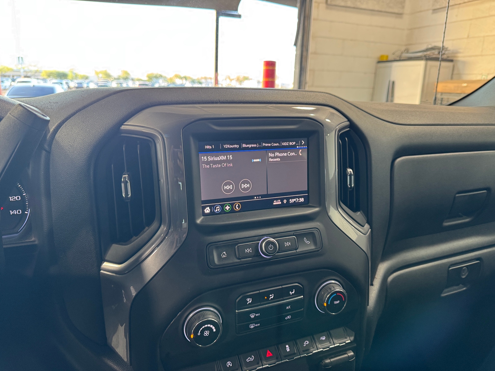 Thumbnail: 2021 Chevrolet Silverado 1500 - 4