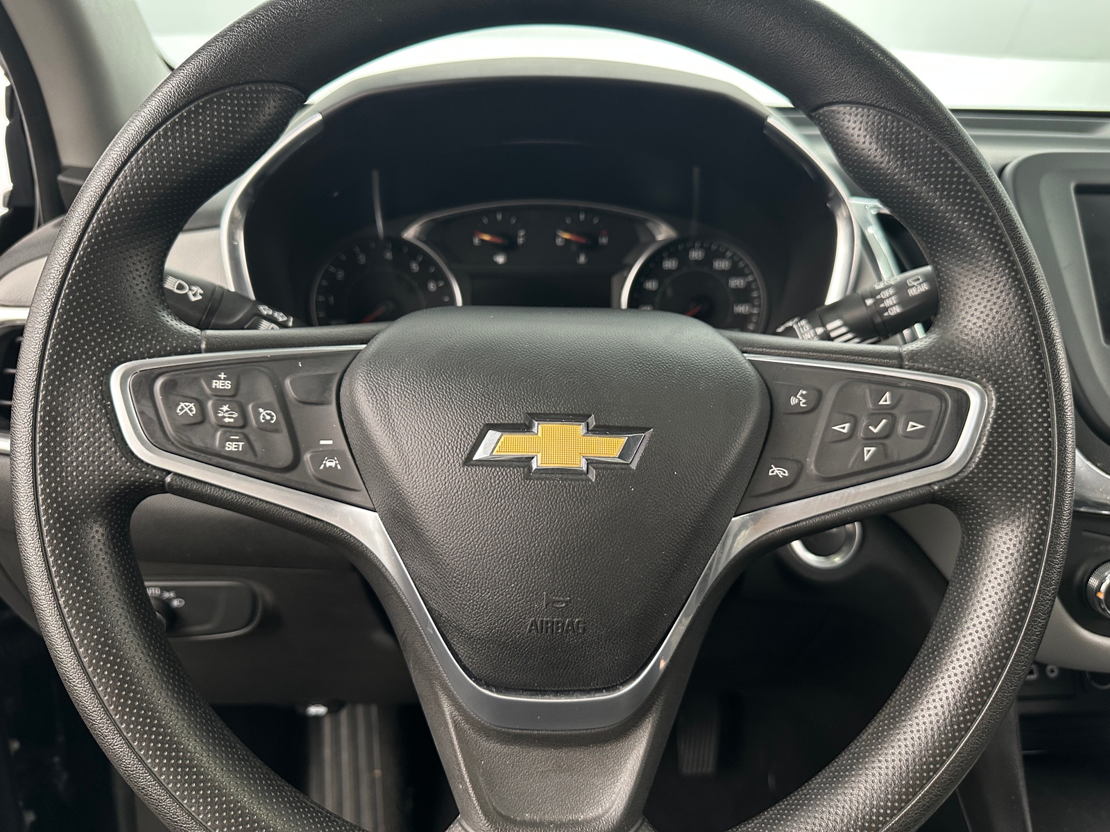 Thumbnail: 2023 Chevrolet Equinox - 5