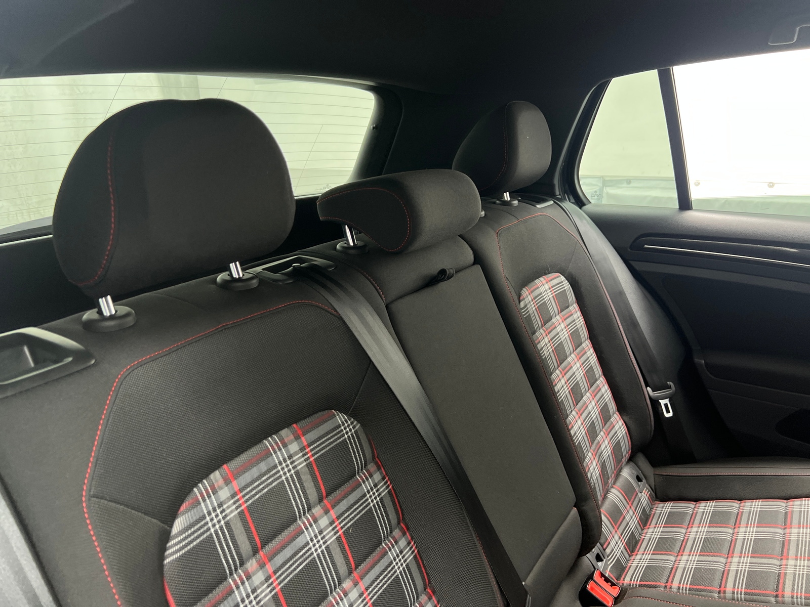 Thumbnail: 2015 Volkswagen Golf - 6