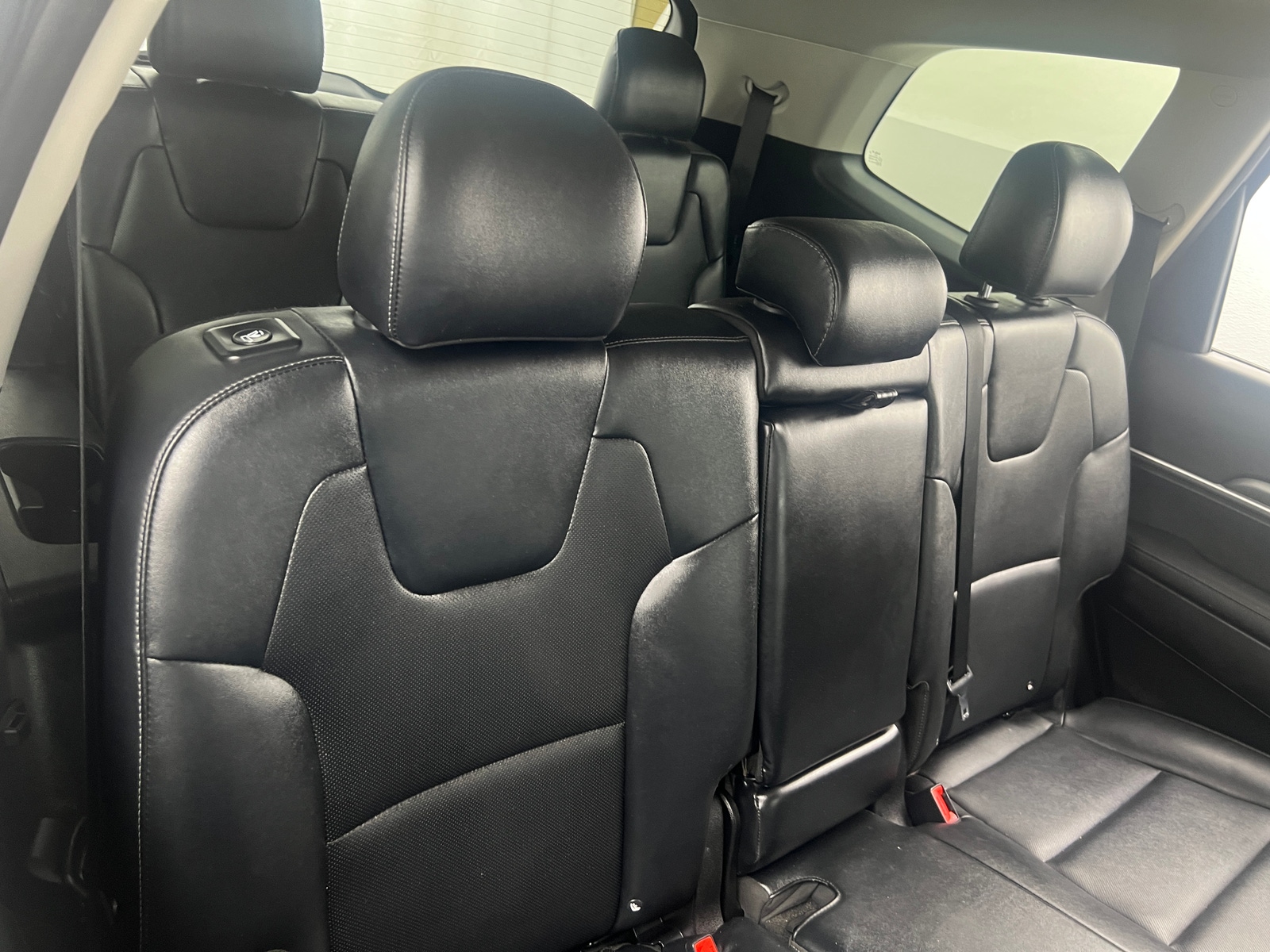 Thumbnail: 2022 Kia Telluride - 5