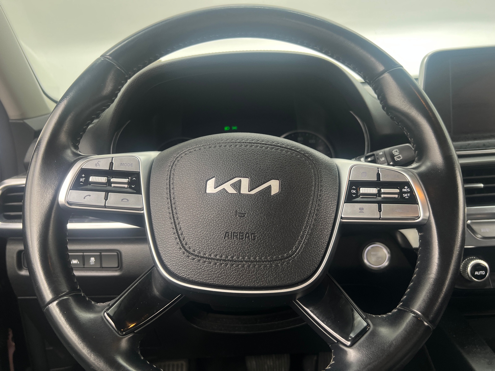 Thumbnail: 2022 Kia Telluride - 4