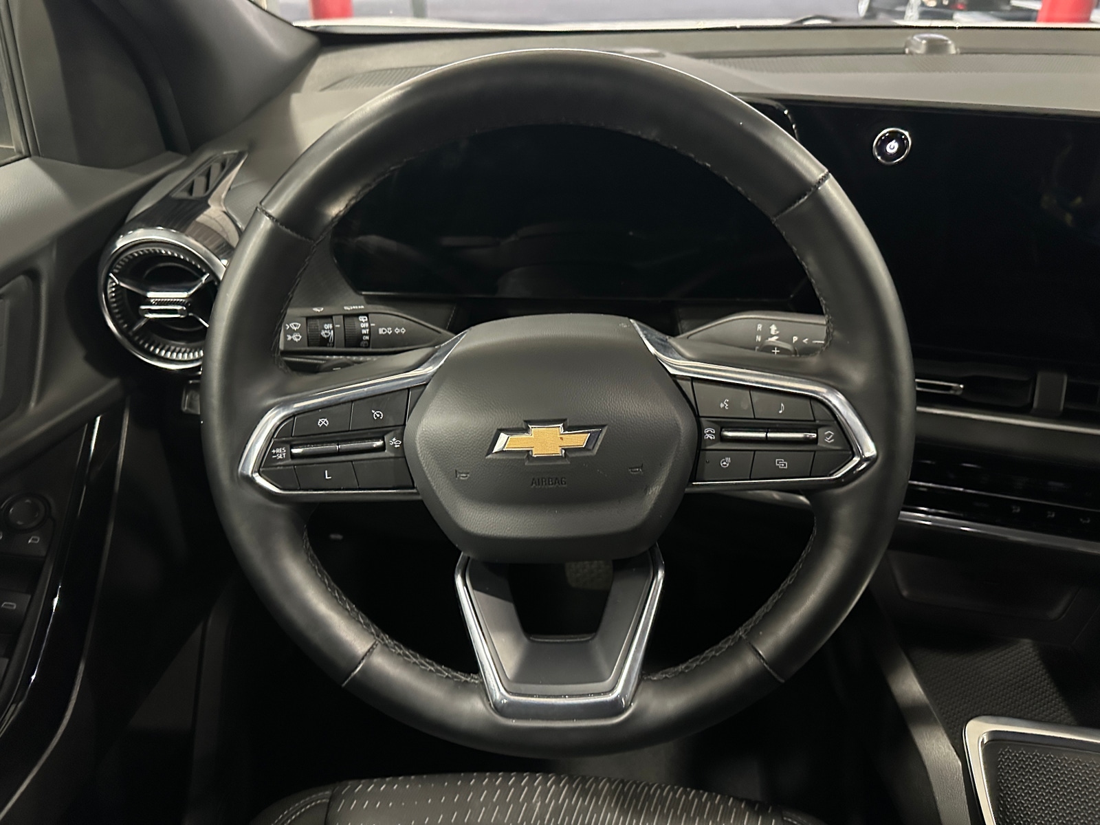 Thumbnail: 2025 Chevrolet Equinox - 5