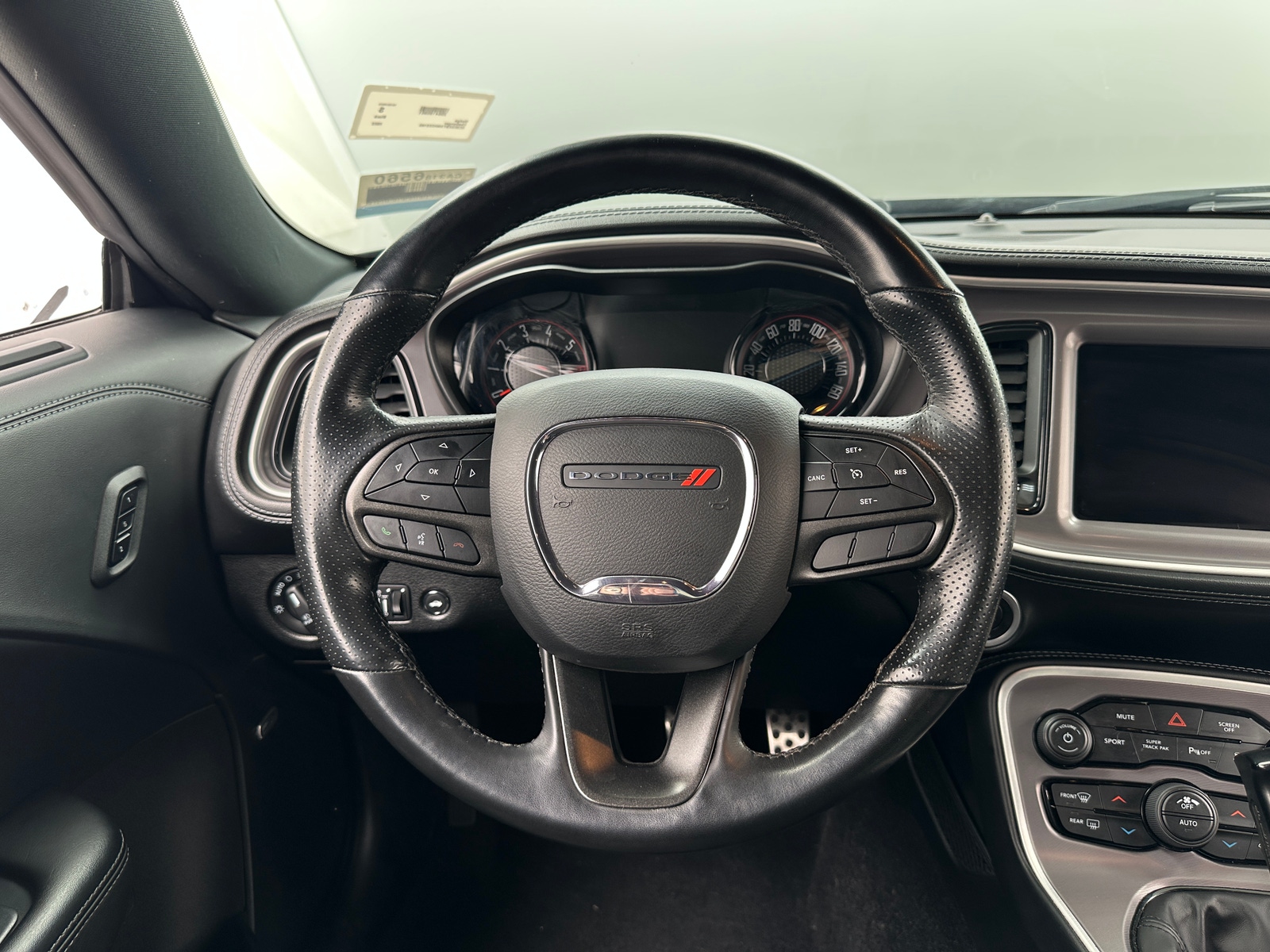 Thumbnail: 2022 Dodge Challenger - 4