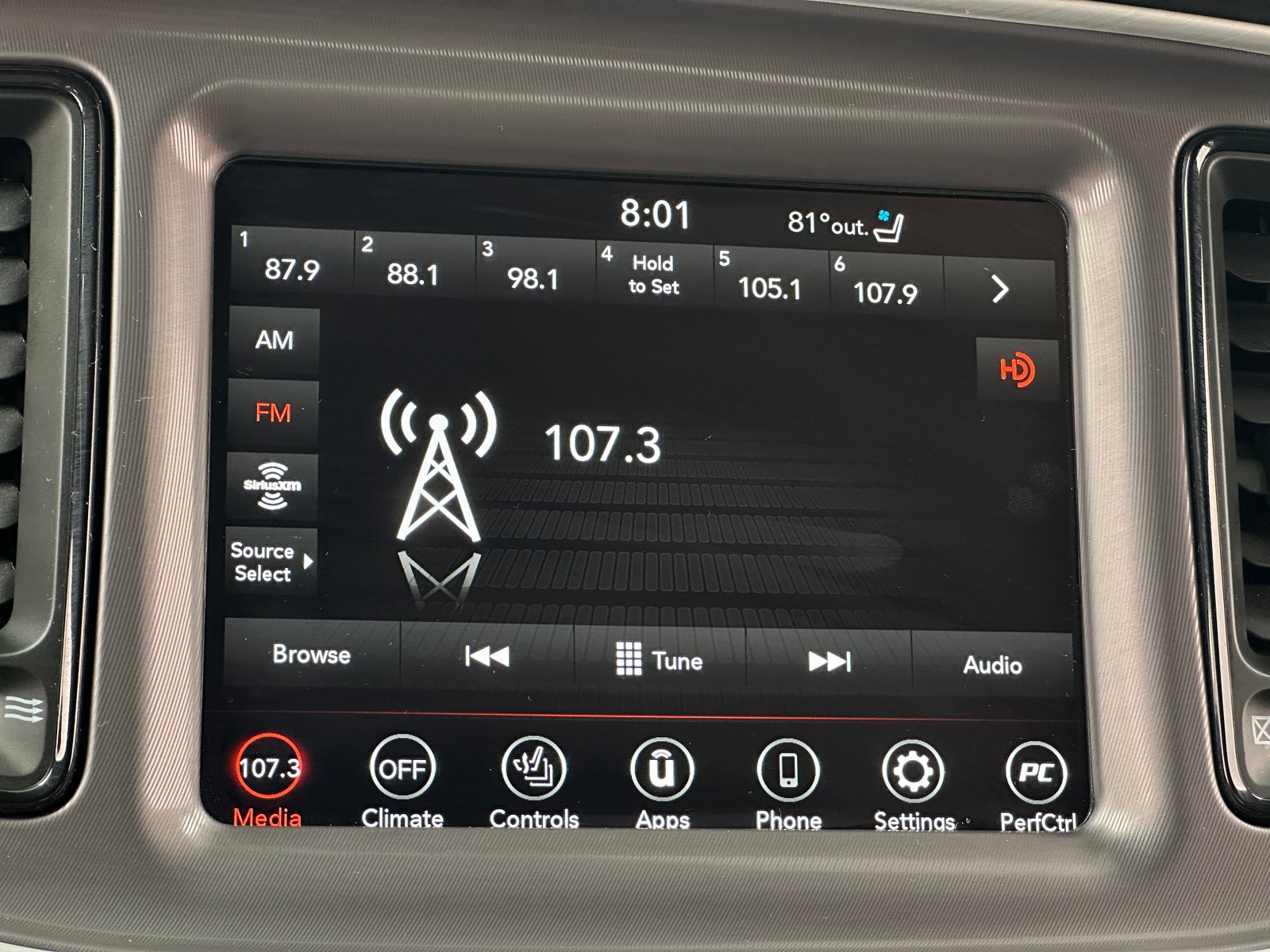 Thumbnail: 2022 Dodge Challenger - 3