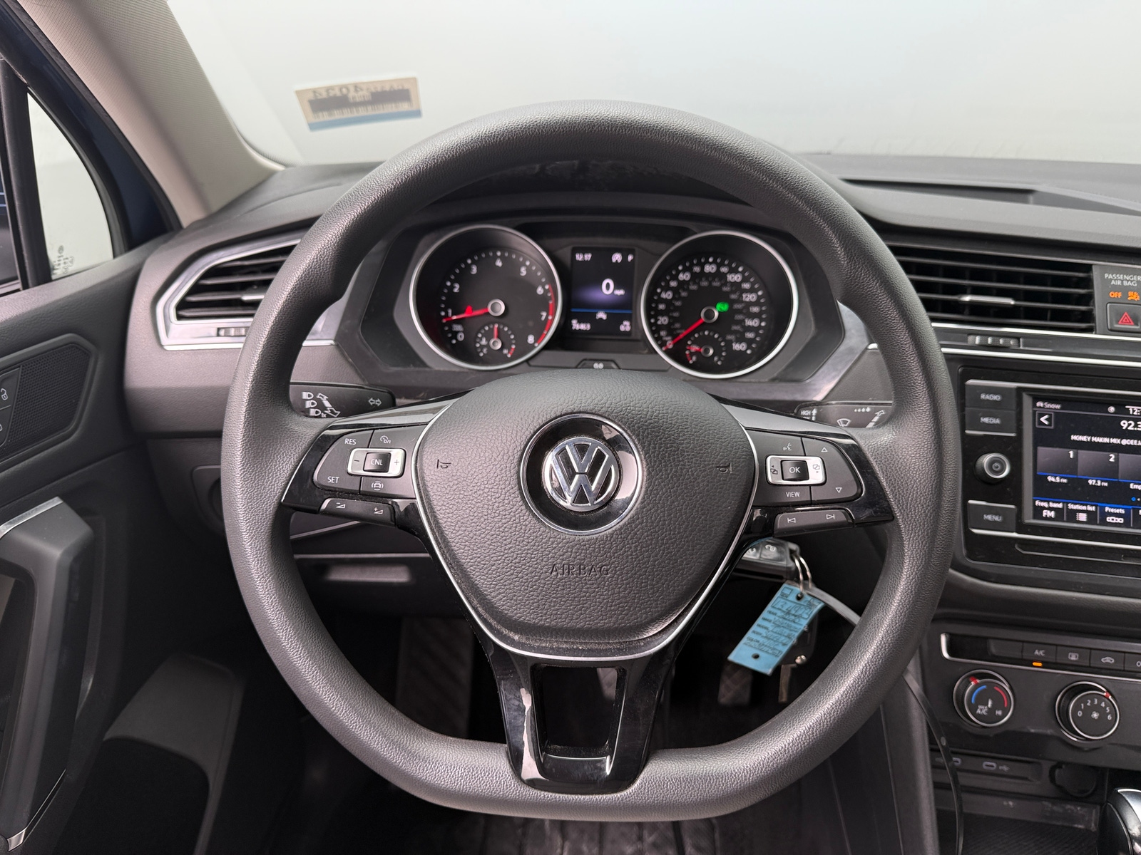 Thumbnail: 2020 Volkswagen Tiguan - 5