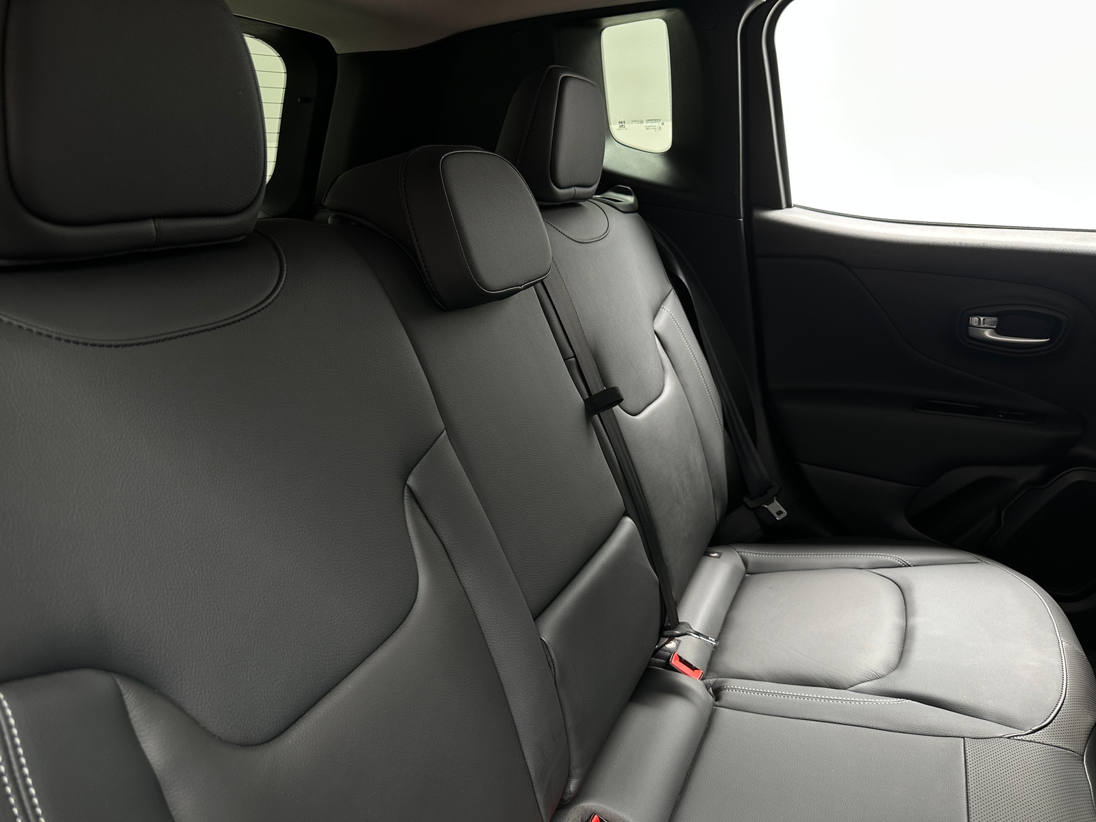 Thumbnail: 2021 Jeep Renegade - 5