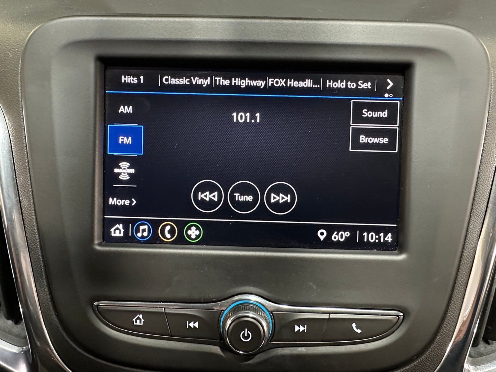 Thumbnail: 2023 Chevrolet Equinox - 4