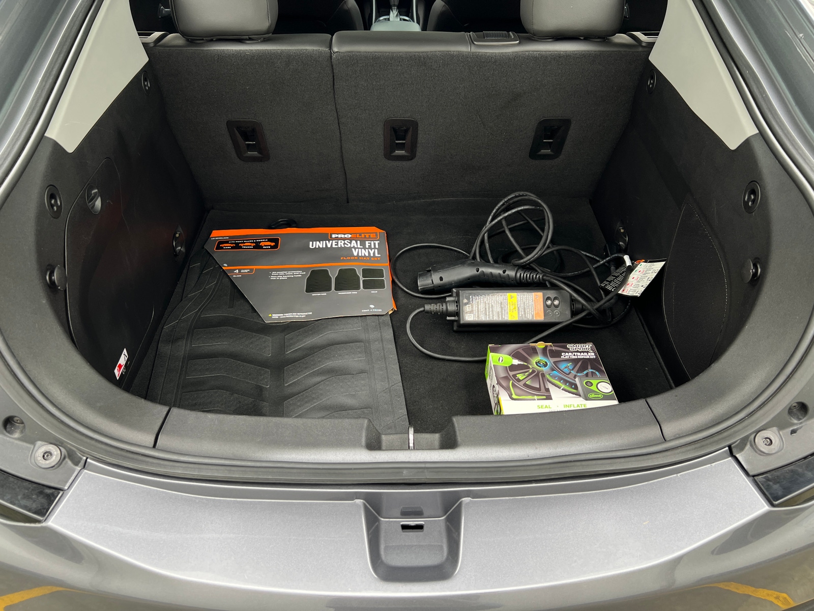 Thumbnail: 2018 Chevrolet Volt - 6