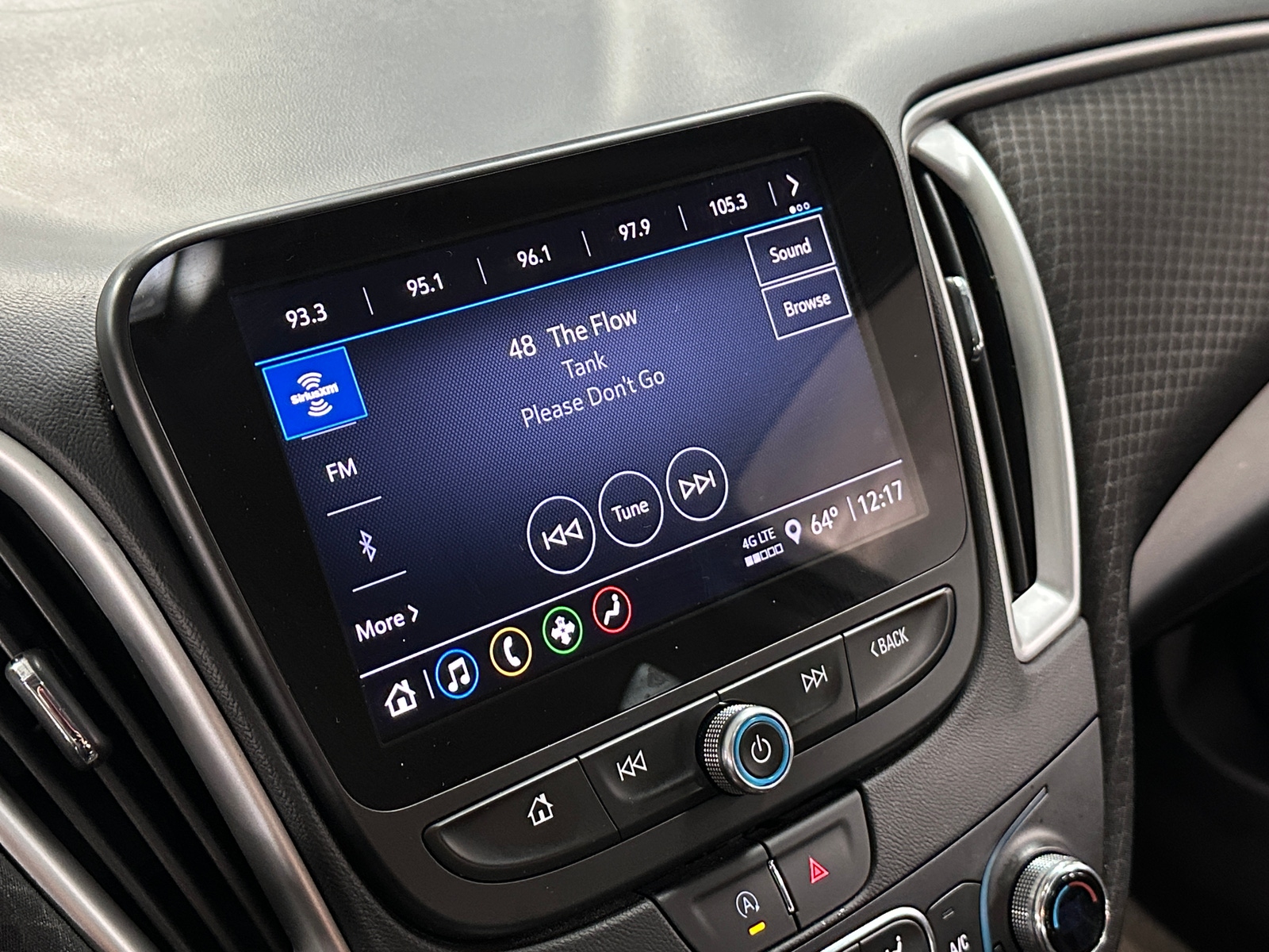 Thumbnail: 2024 Chevrolet Malibu - 4