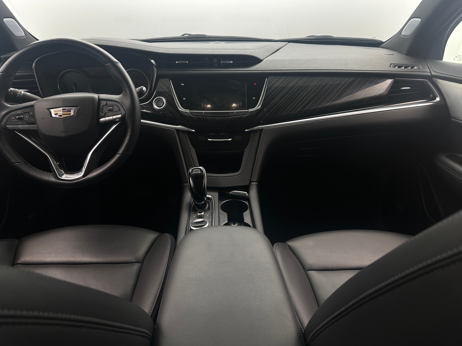 Thumbnail: 2025 Cadillac XT6 - 2